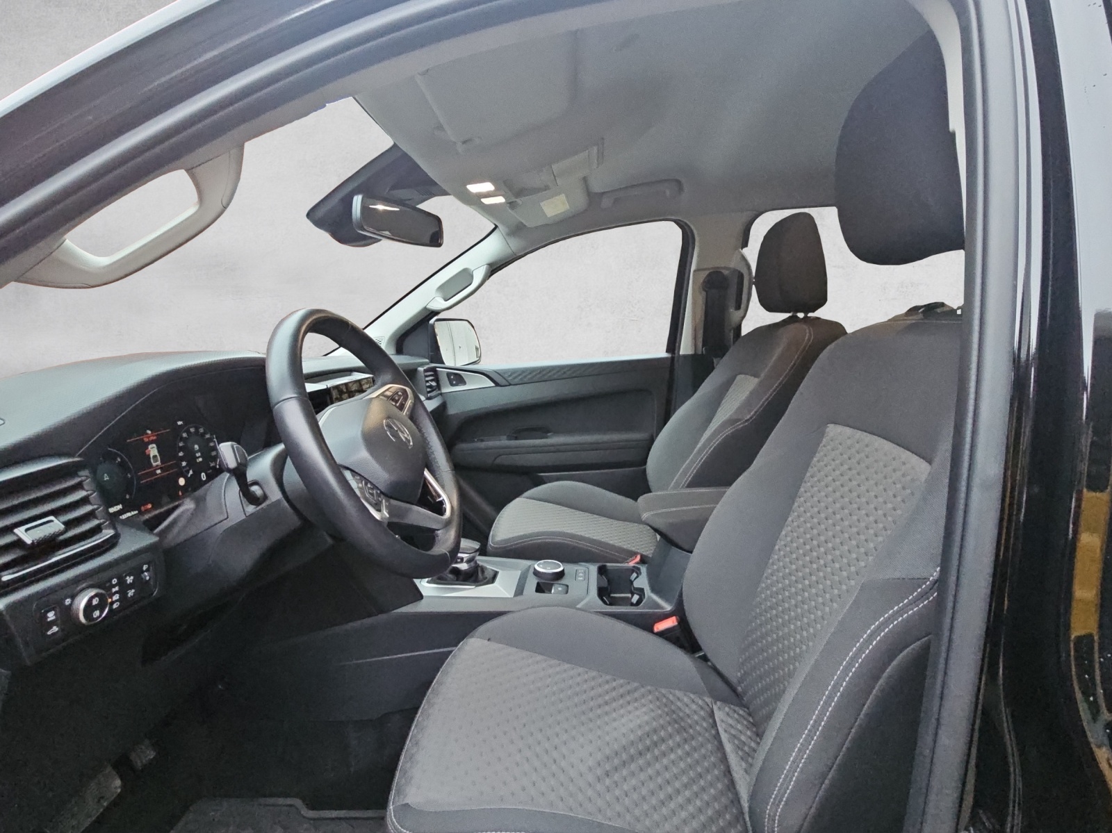 VW Amarok 2.0TDI Life-image-8