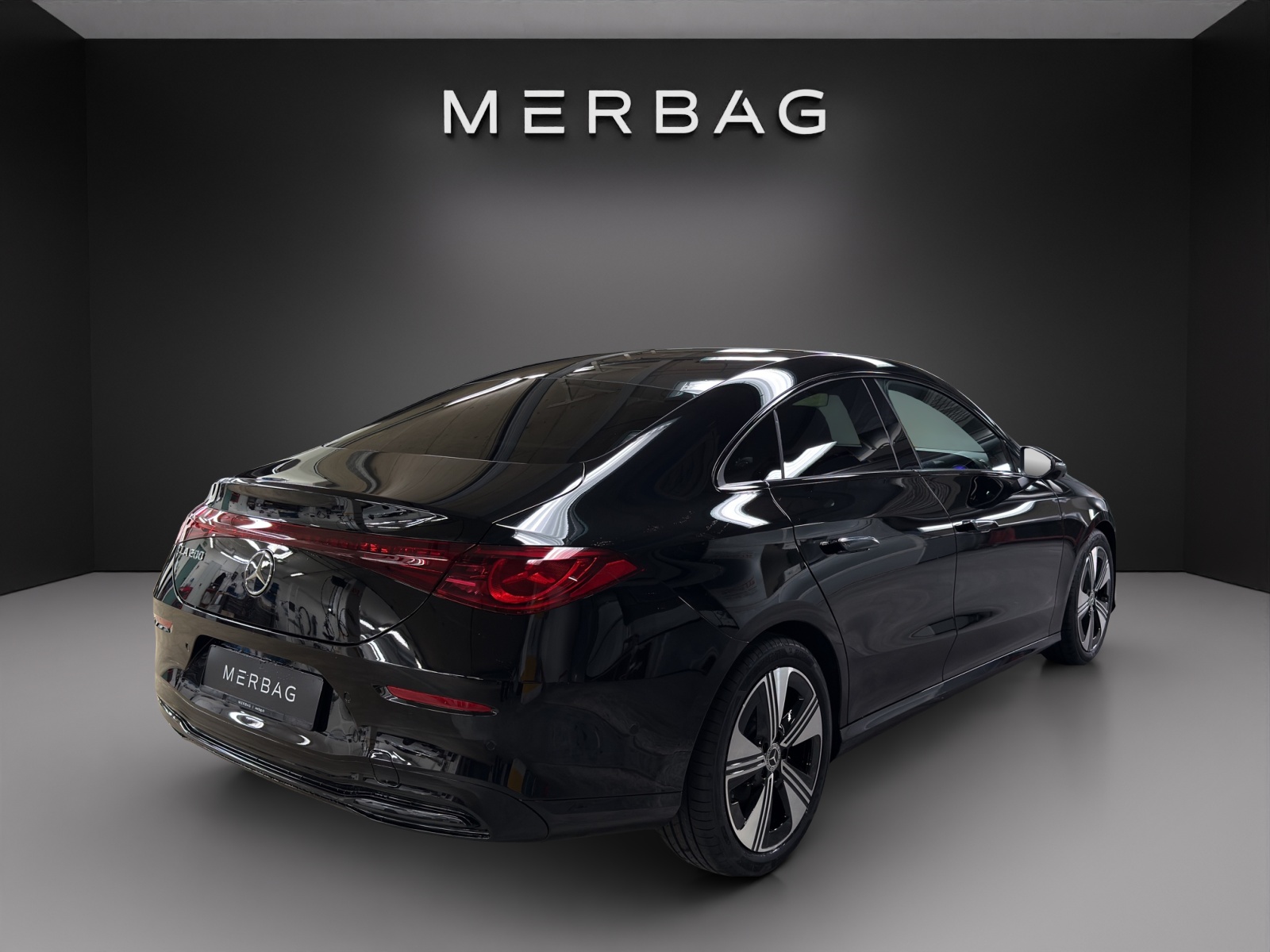 MERCEDES-BENZ CLA 200 8G-DCT-image-4