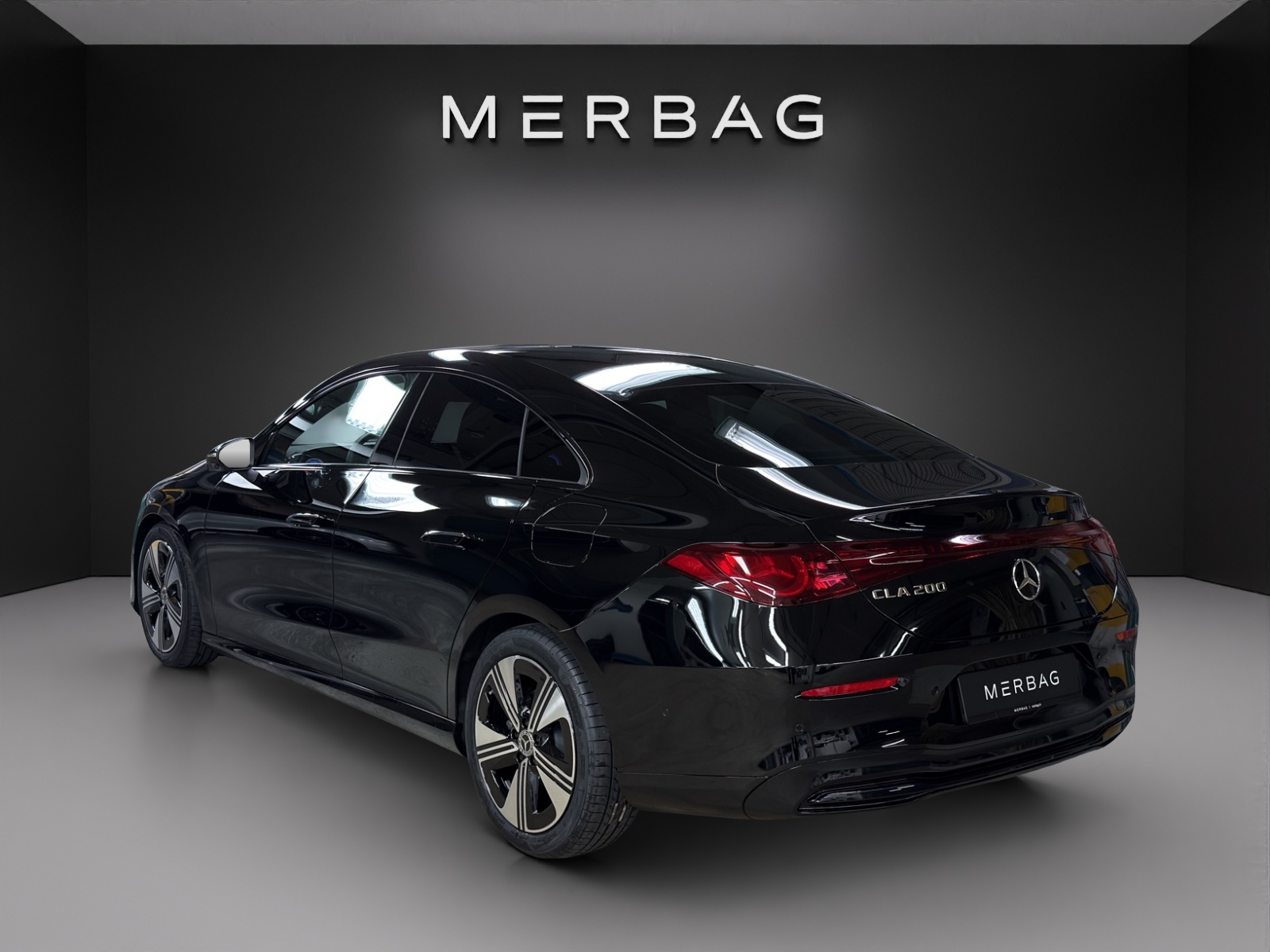 MERCEDES-BENZ CLA 200 8G-DCT-image-2