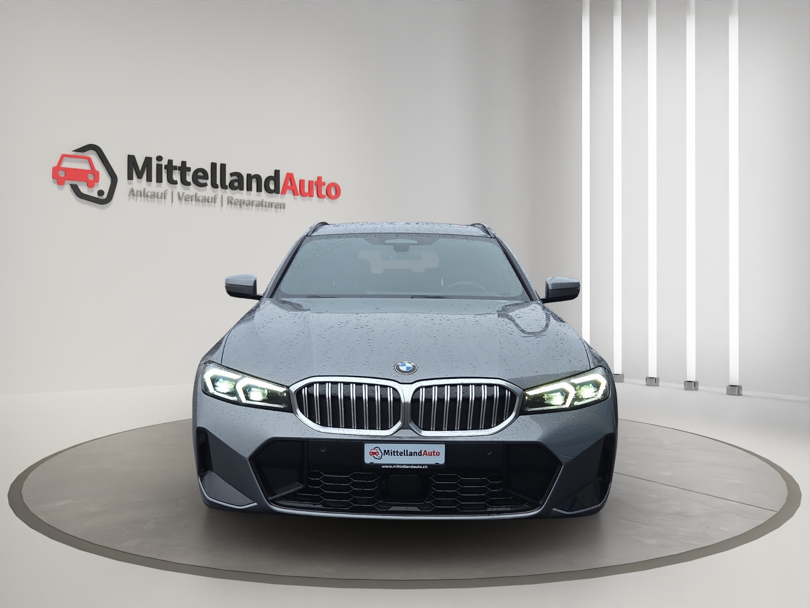 BMW 320d xDrive 48V Touring Steptronic M Sport-image-1