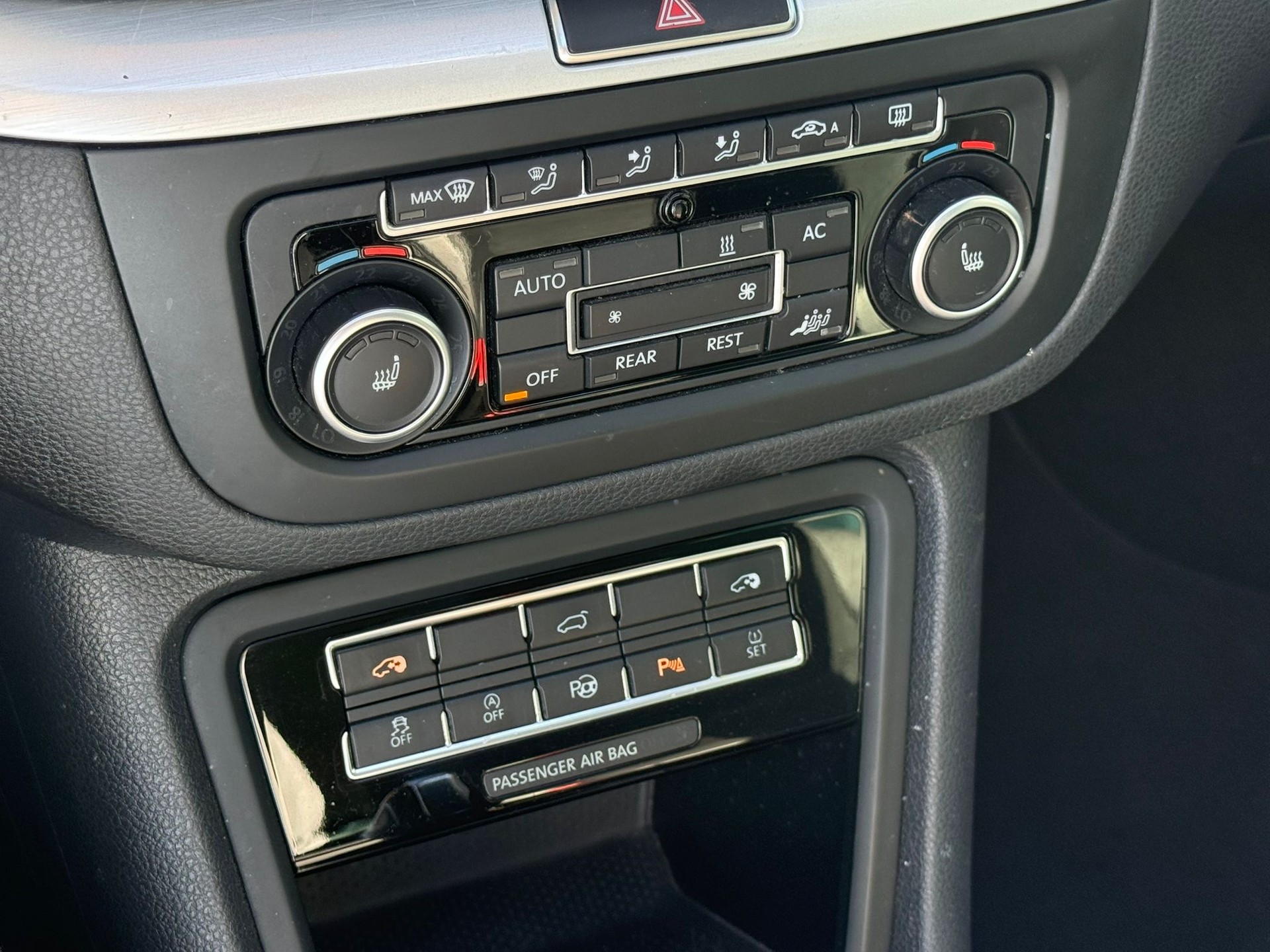 VW Sharan 1.4 TSI BlueMotion Technology Highline DSG-image-10