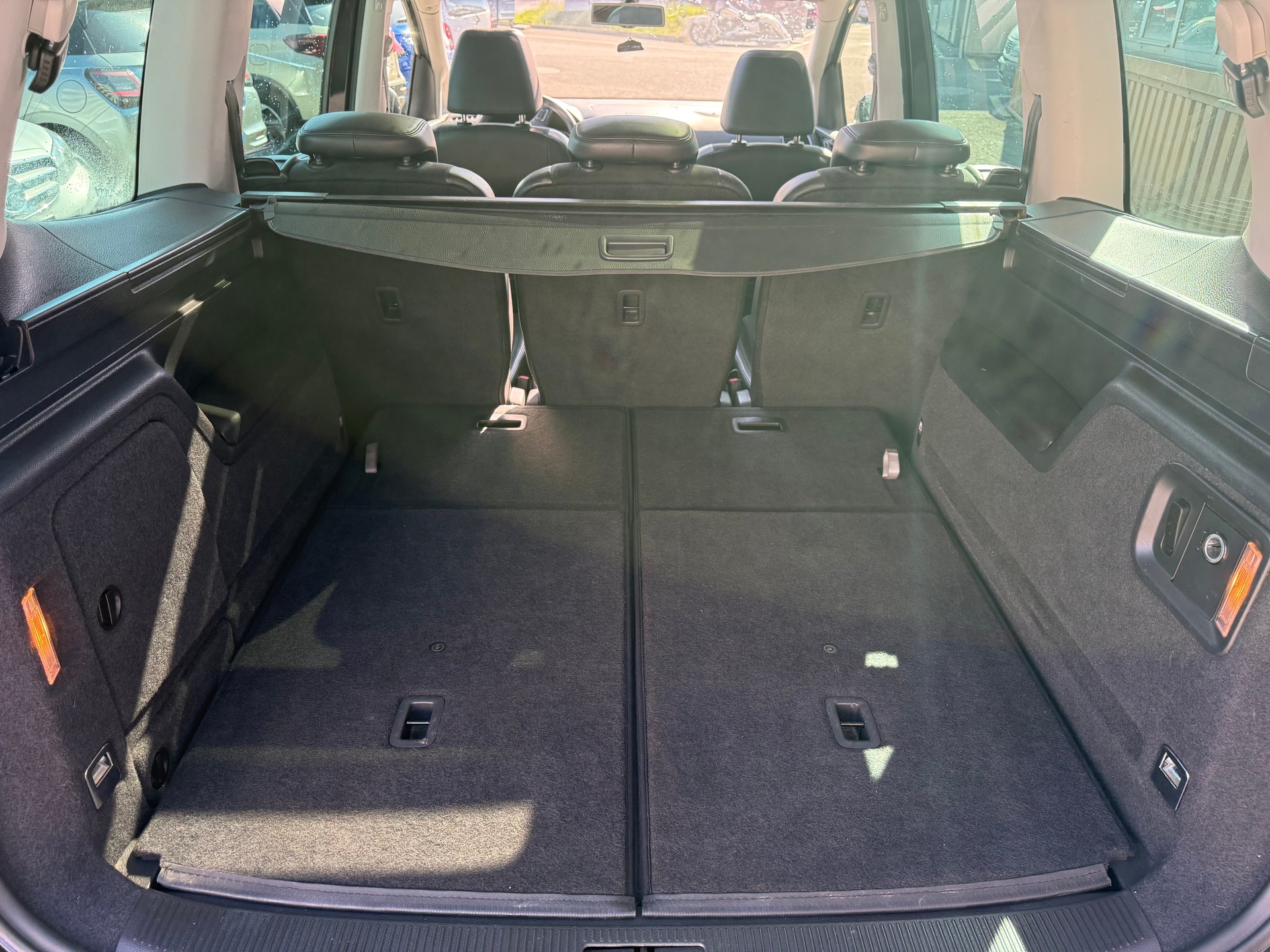 VW Sharan 1.4 TSI BlueMotion Technology Highline DSG-image-13
