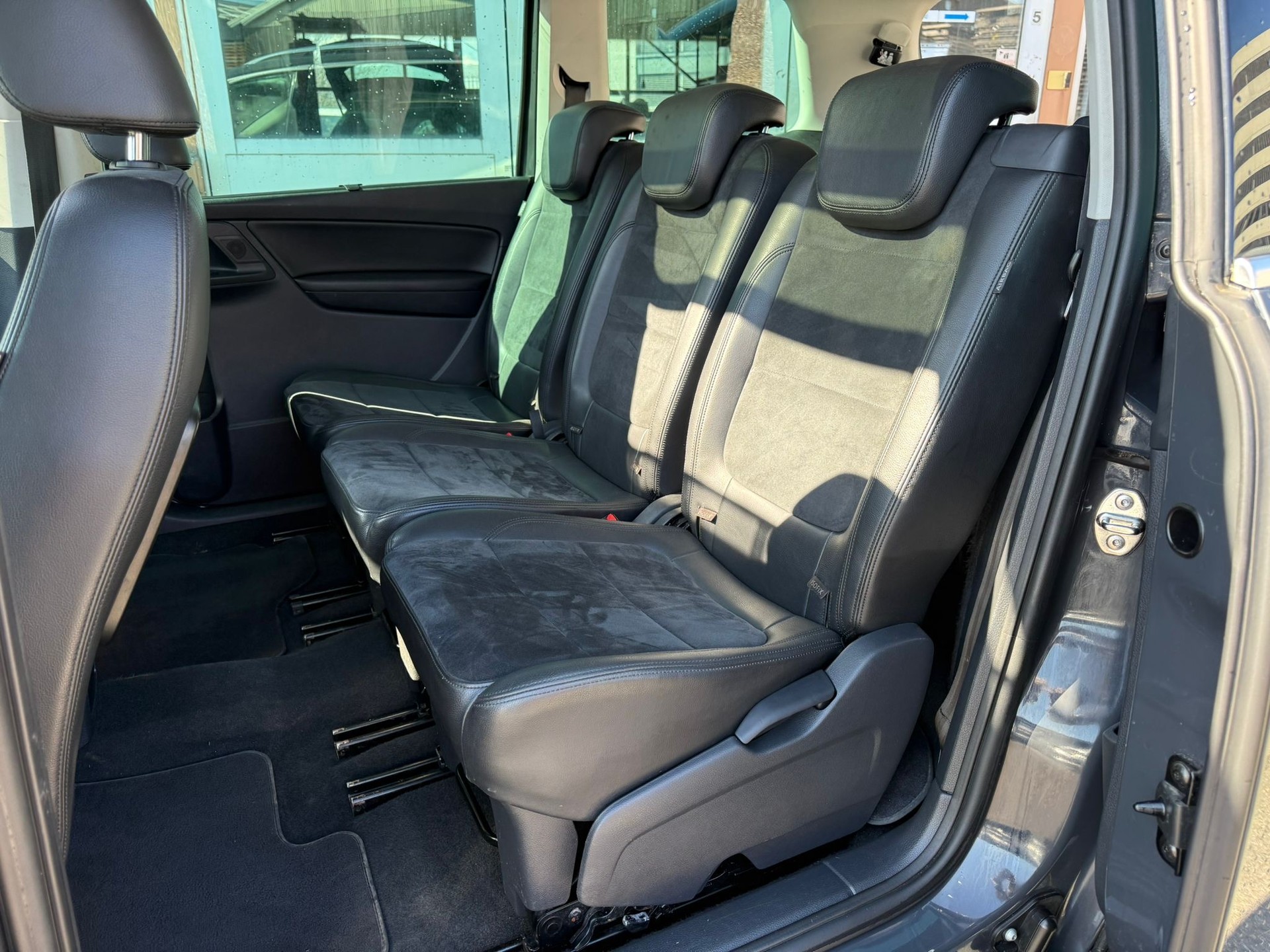 VW Sharan 1.4 TSI BlueMotion Technology Highline DSG-image-5
