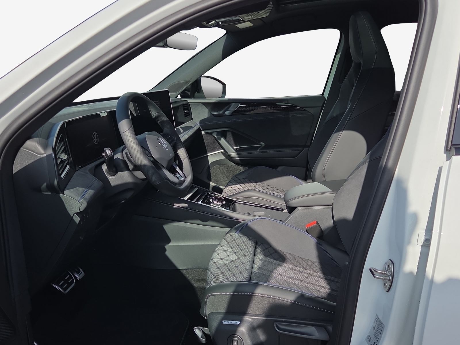 VW Tiguan 2.0 TSI DSG R-Line 4Motion-image-7
