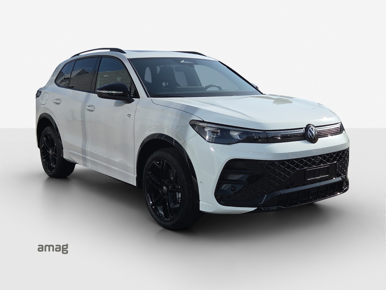 VW Tiguan 2.0 TSI DSG R-Line 4Motion-image-5