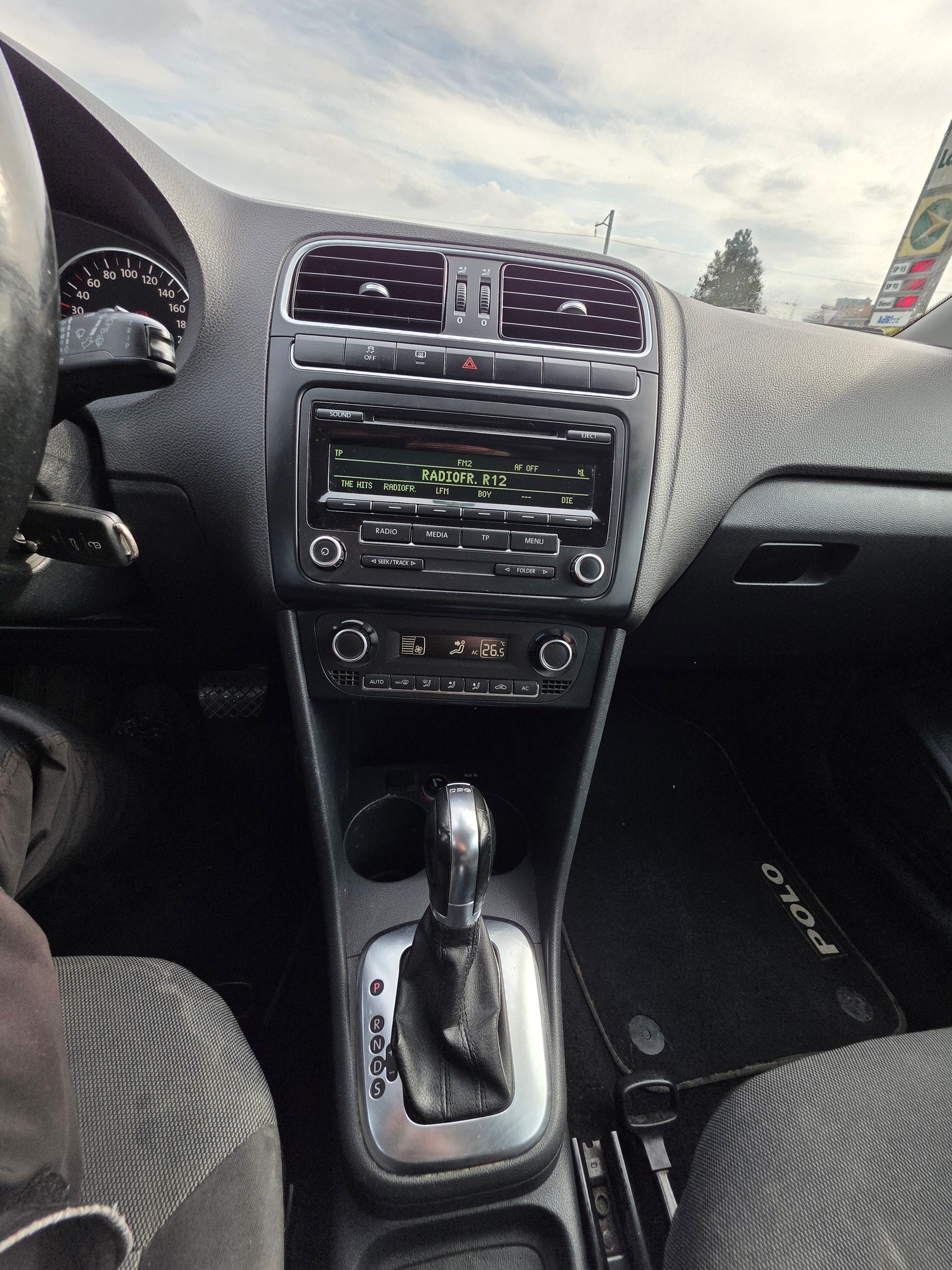VW Polo 1.2 TSI Comfortline-image-7