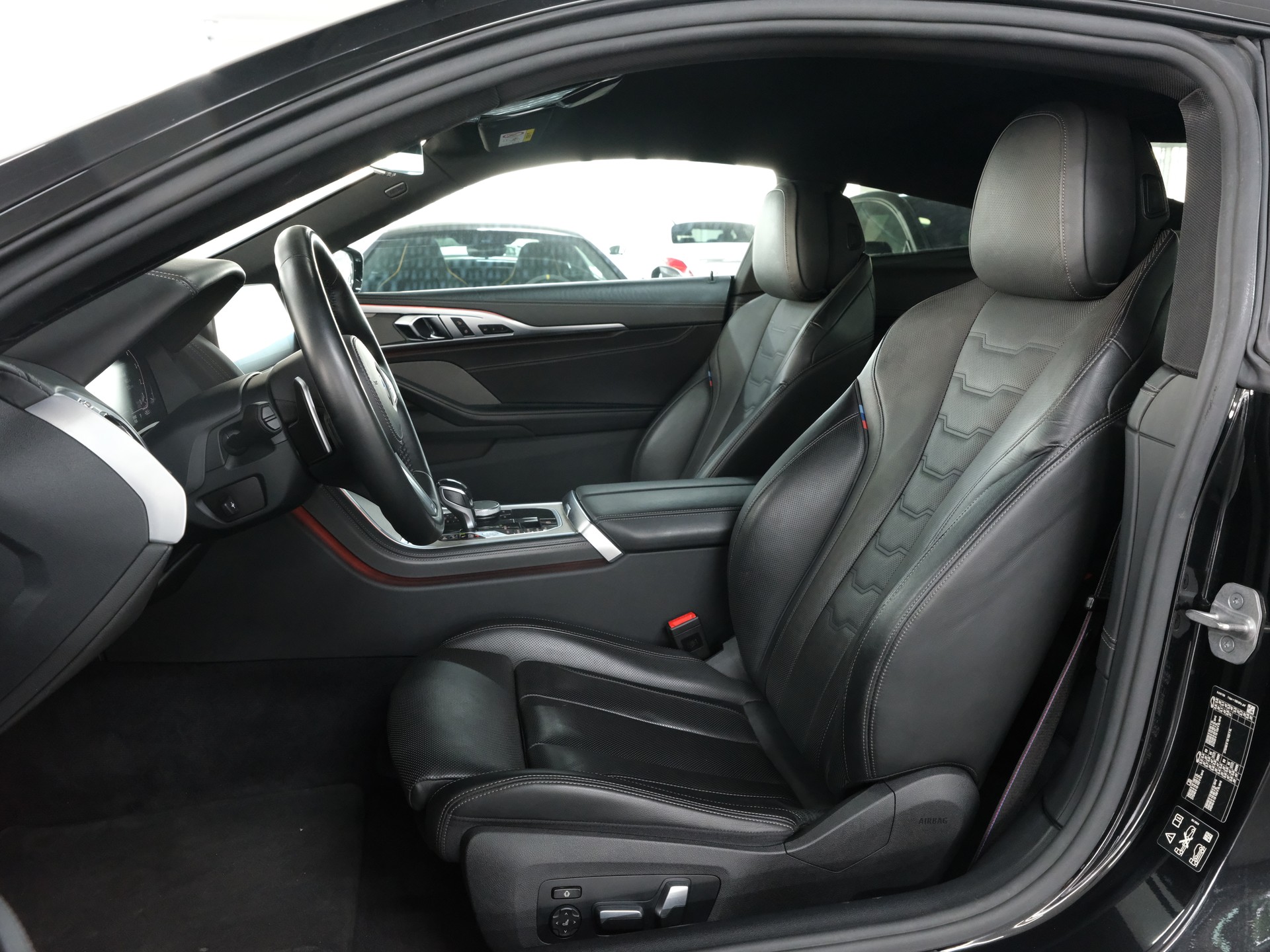 BMW 840i xDrive Steptronic-image-14