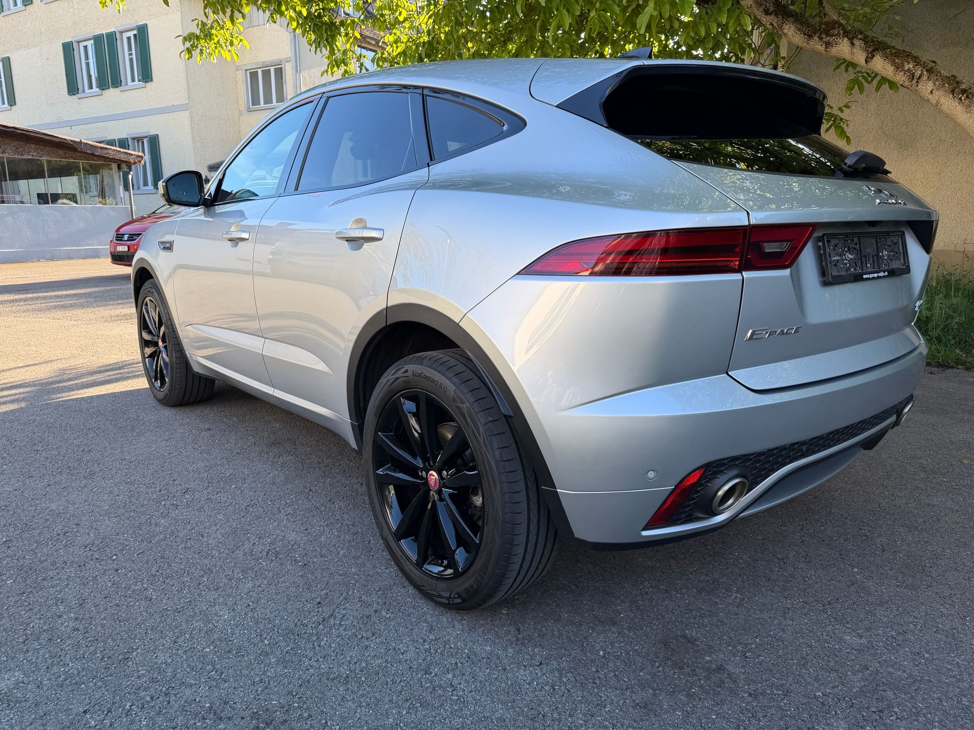 JAGUAR E-Pace P200 R-Dynamic S AWD Automatik-image-8