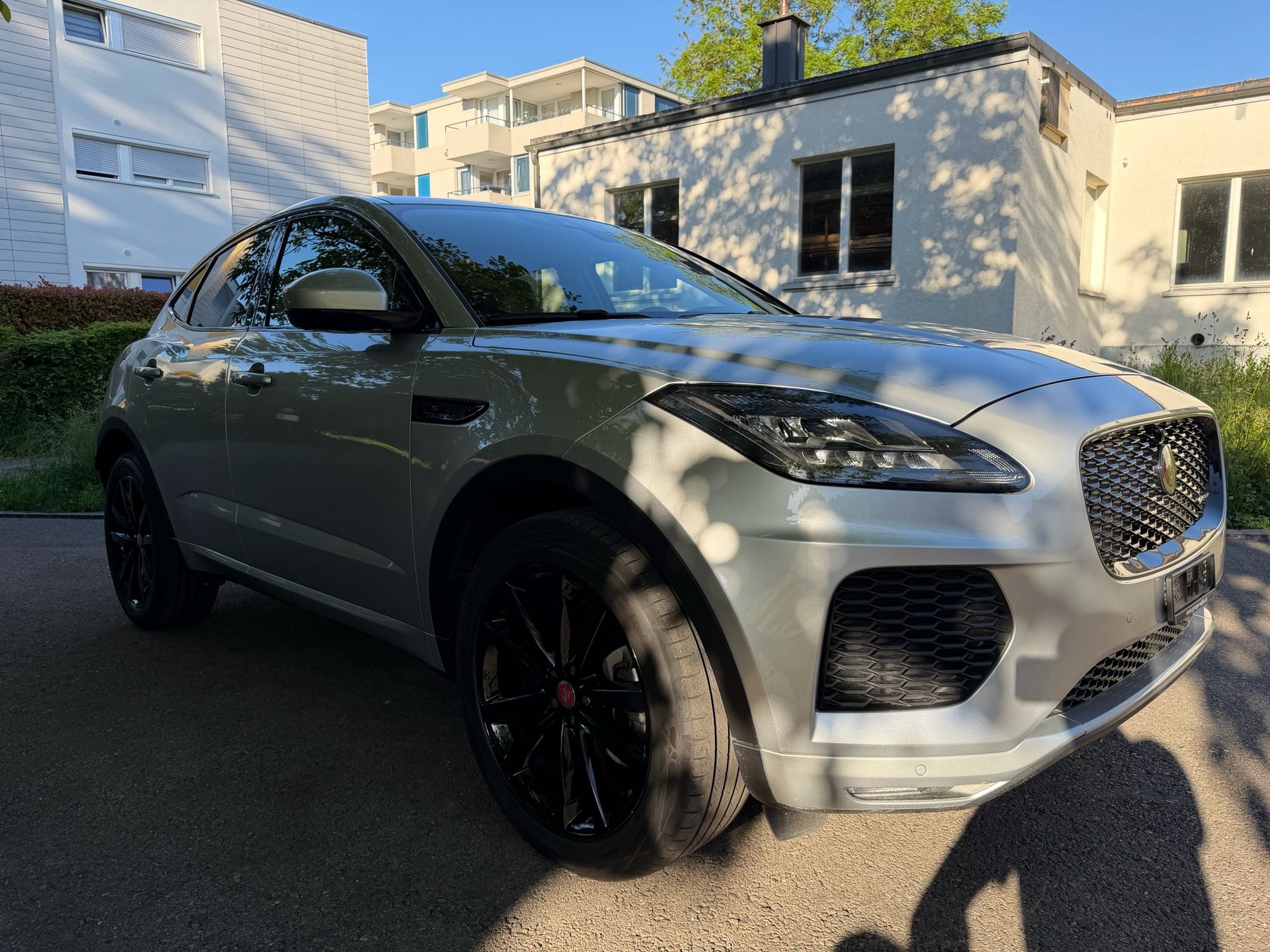 JAGUAR E-Pace P200 R-Dynamic S AWD Automatik-image-5