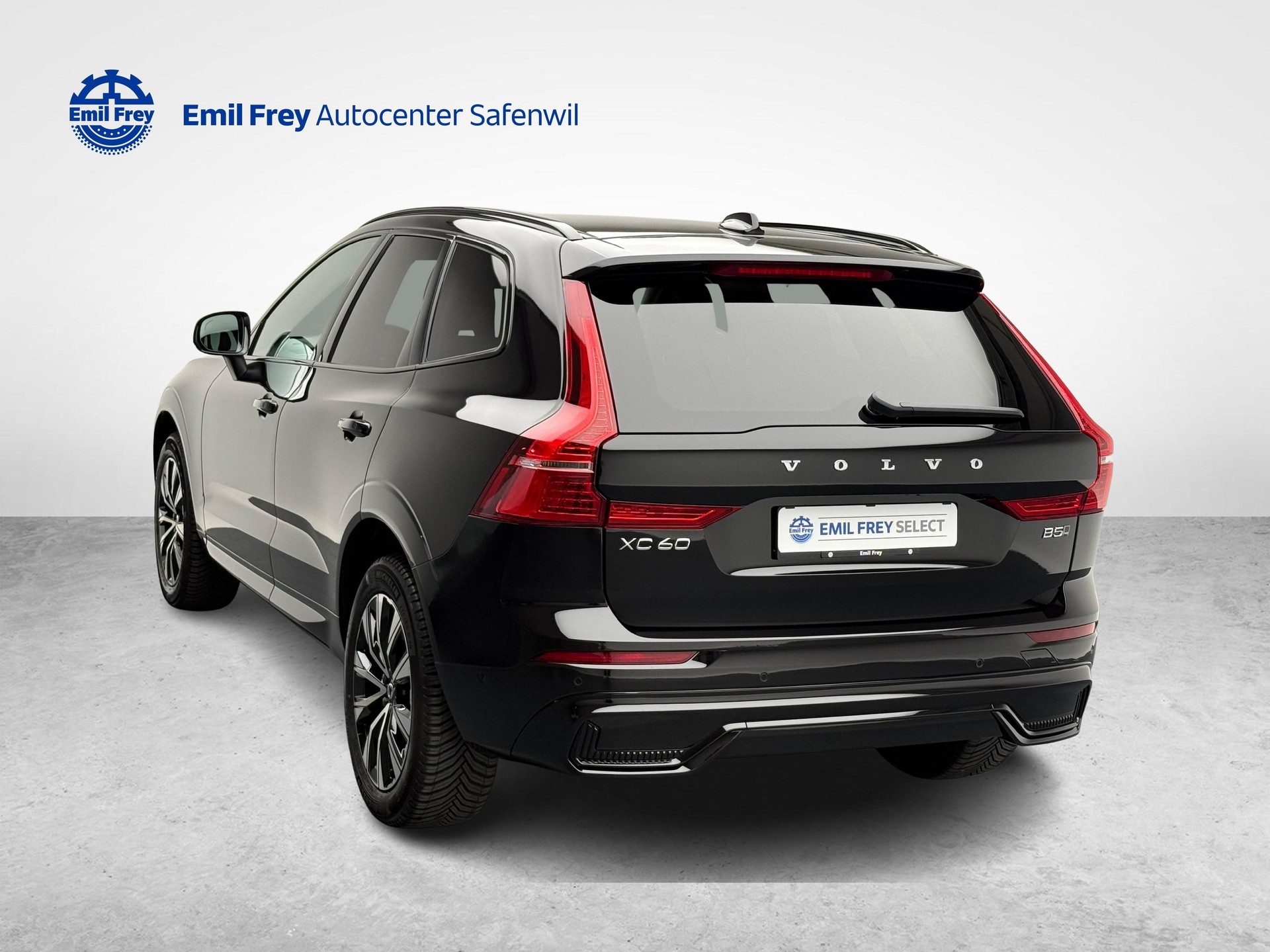 VOLVO XC60 2.0 B5 MH Plus Dark AWD-image-2