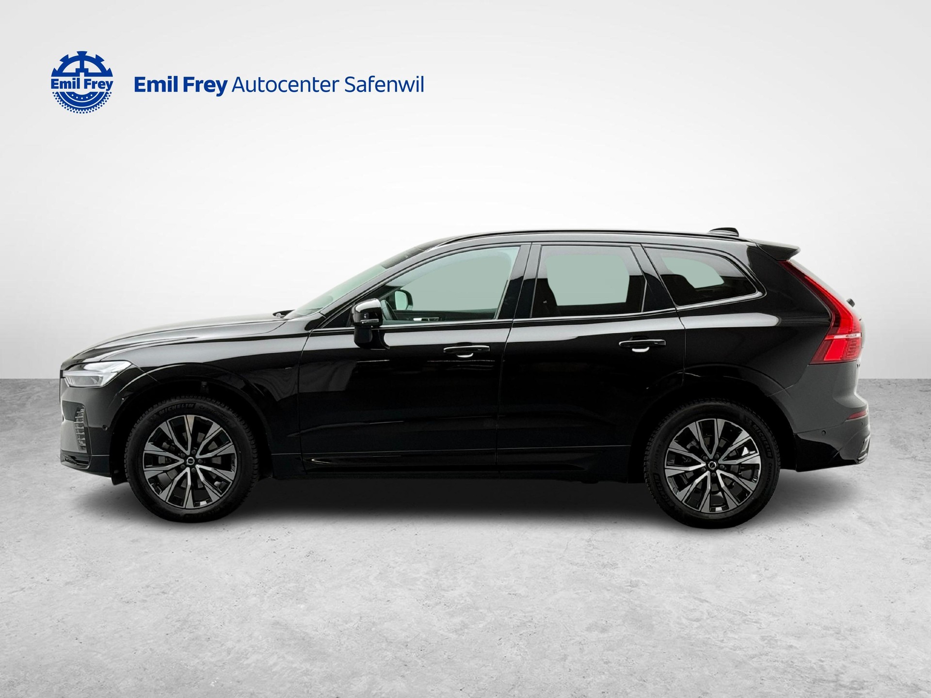 VOLVO XC60 2.0 B5 MH Plus Dark AWD-image-1
