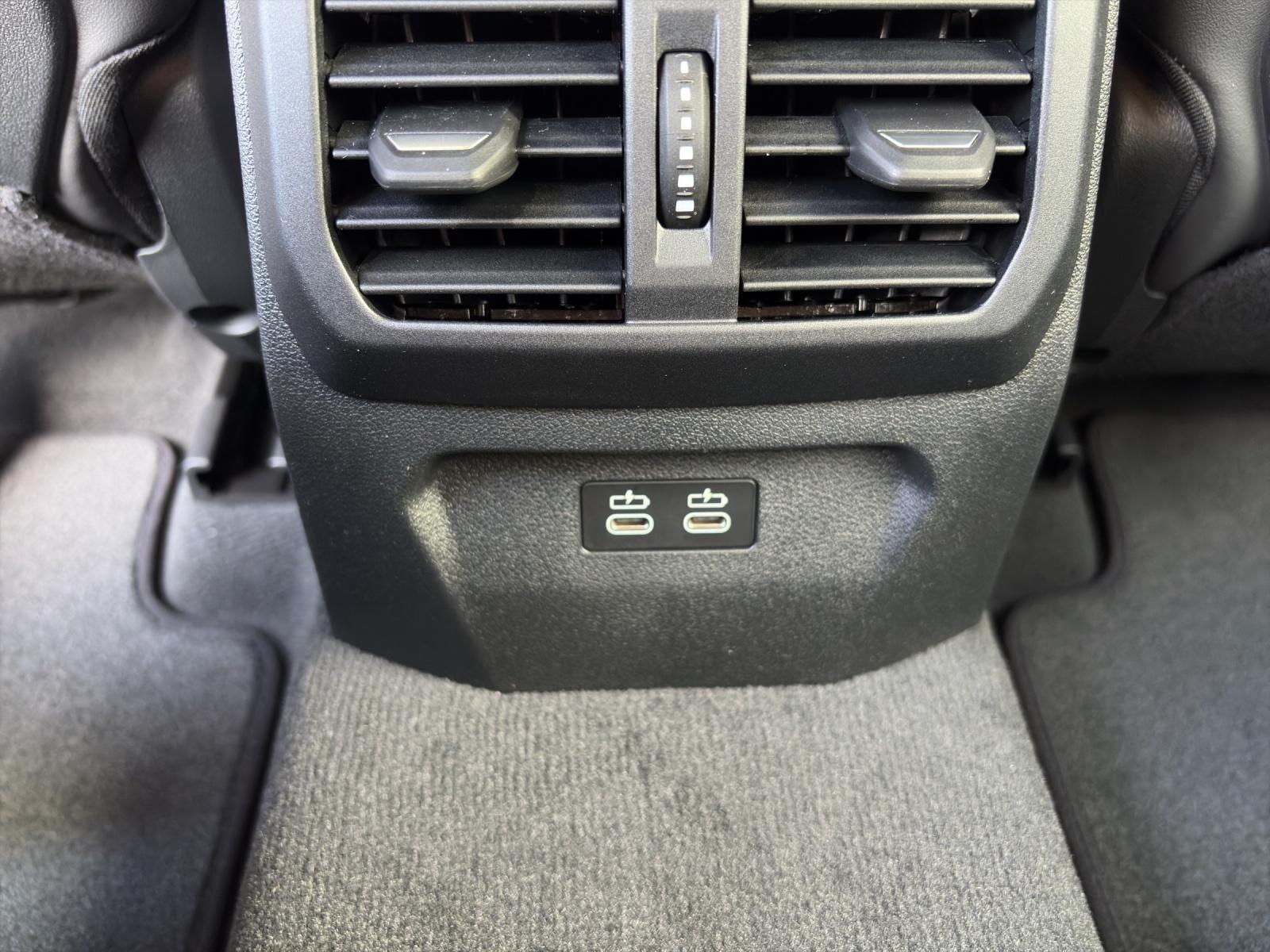 BMW M135i xDrive-image-14