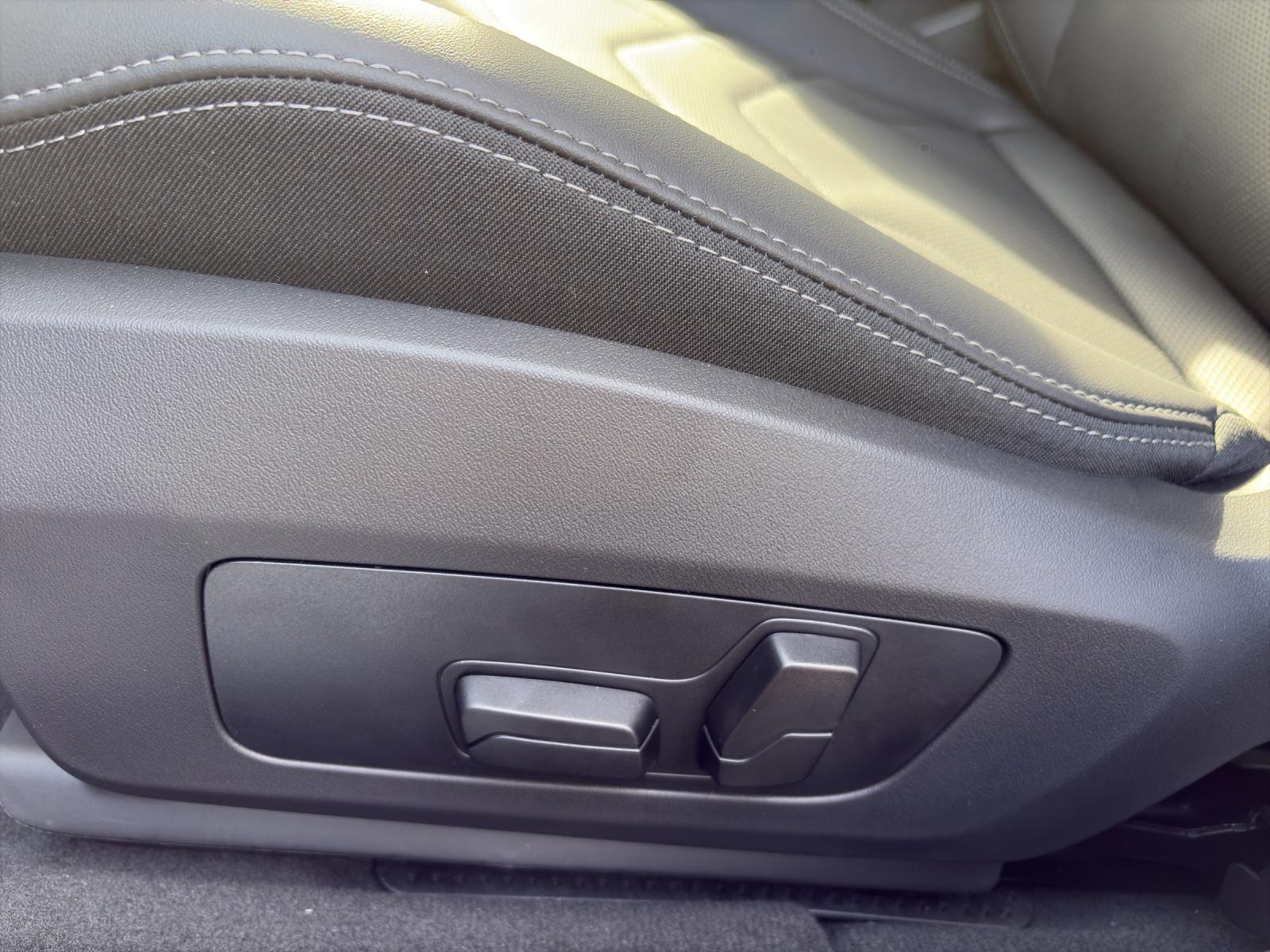 BMW M135i xDrive-image-17
