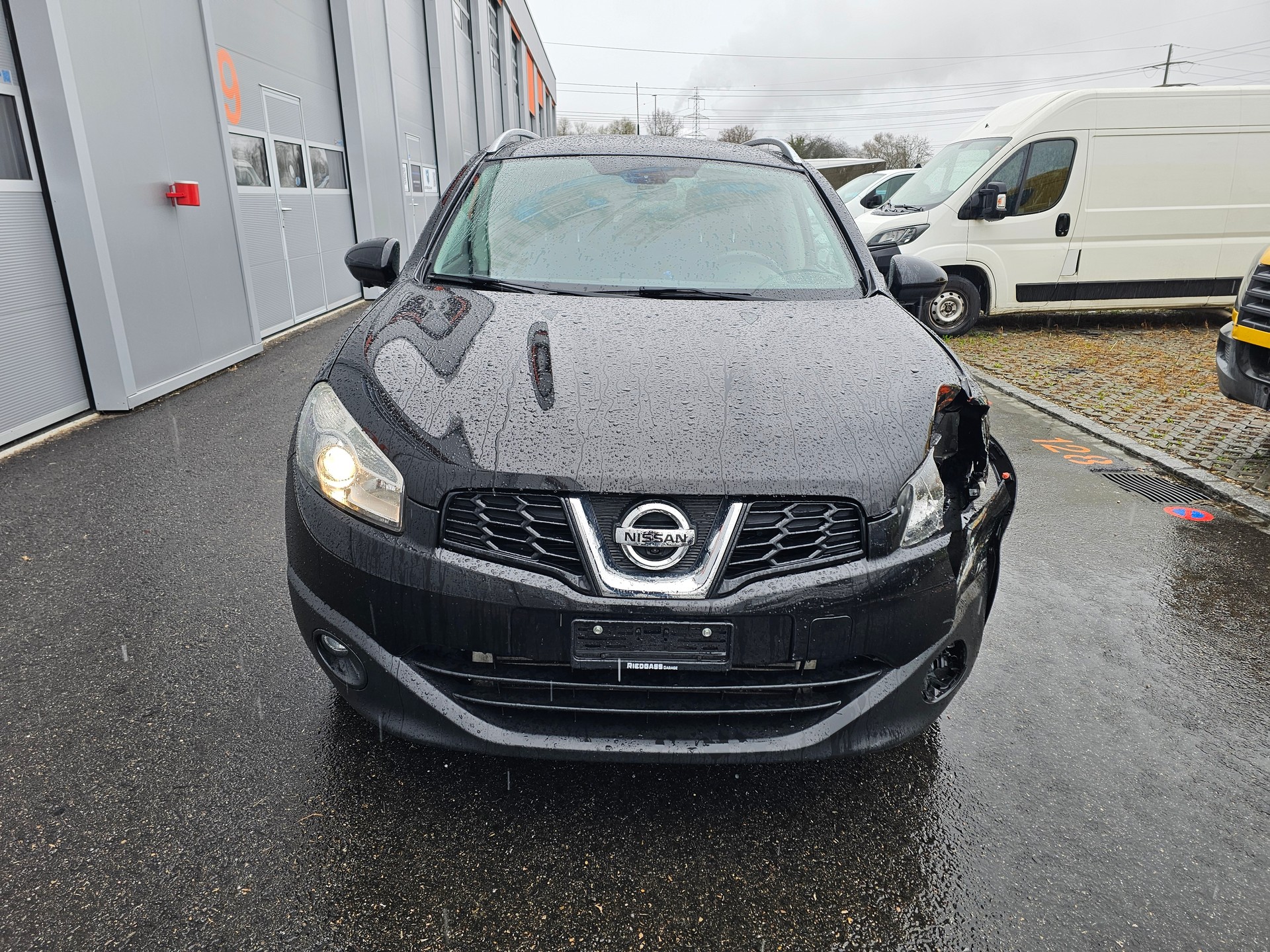 NISSAN Qashqai +2 2.0 dCi 4WD 360 Automatic-image-6
