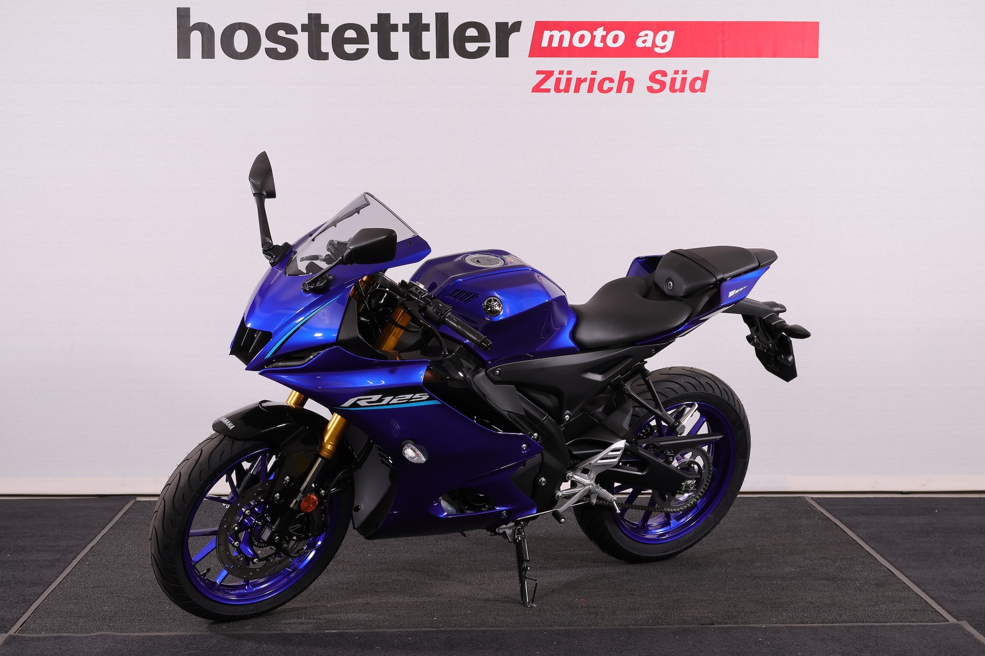 YAMAHA R125-showroom-element-1