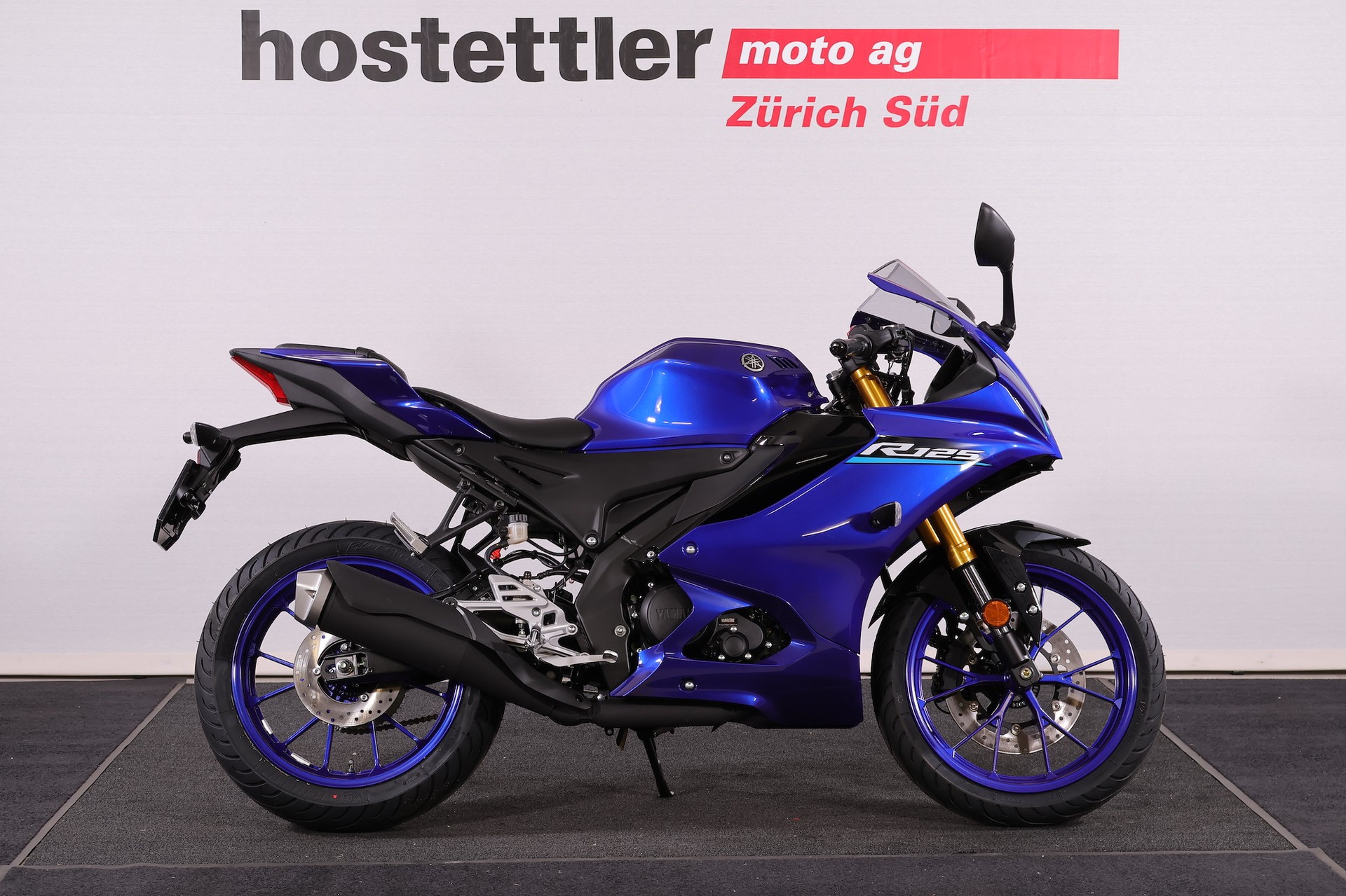 YAMAHA R125-showroom-element-3