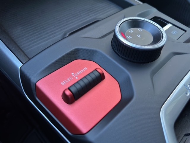 JEEP Compass First Edition-image-16