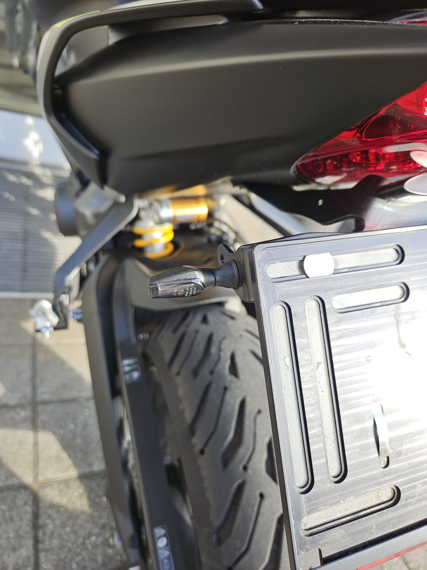 TRIUMPH Street Triple RS 765 ABS-image-7