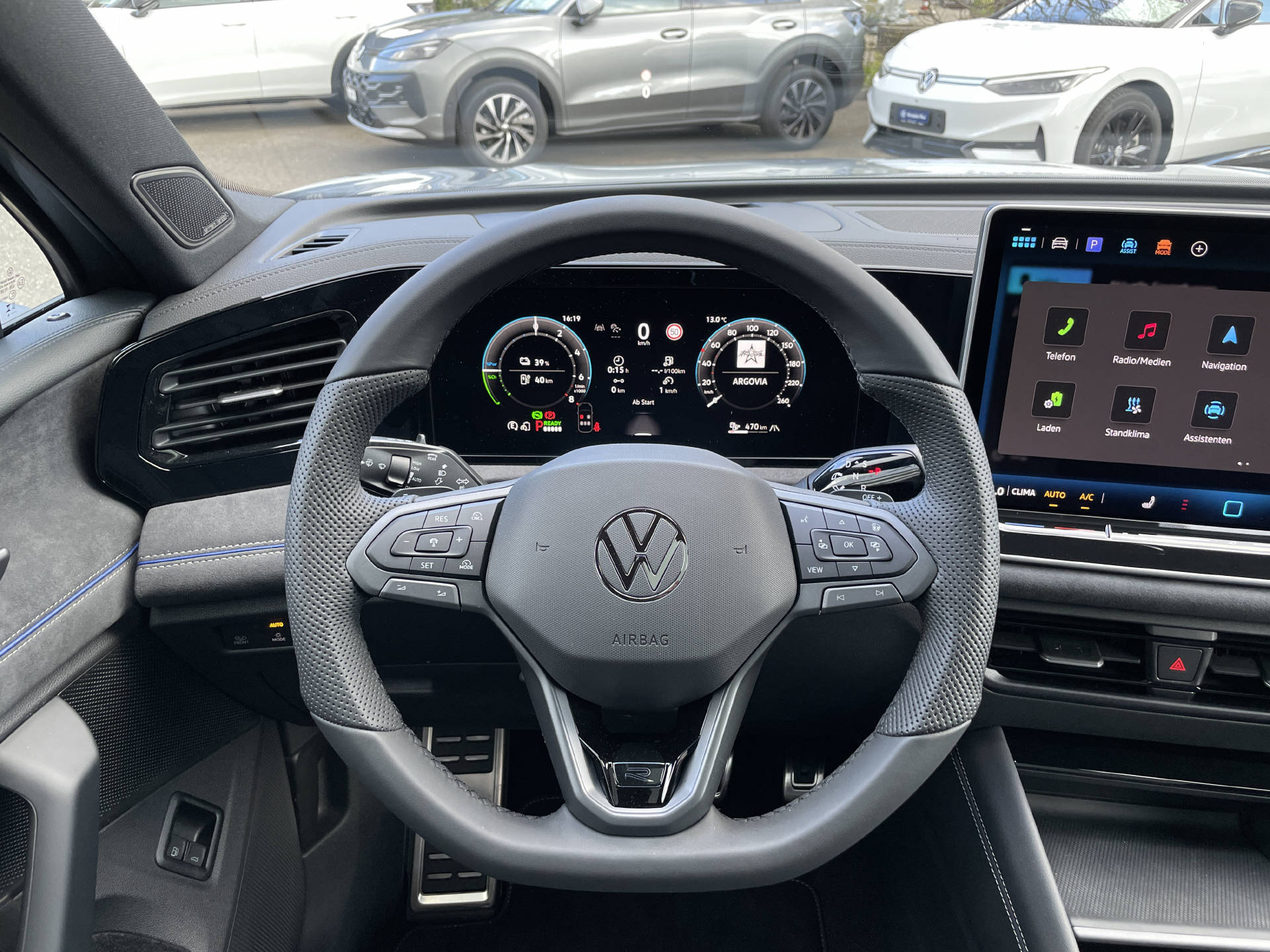 VW Tiguan 1.5 TSI PHEV R-Line DSG-image-12