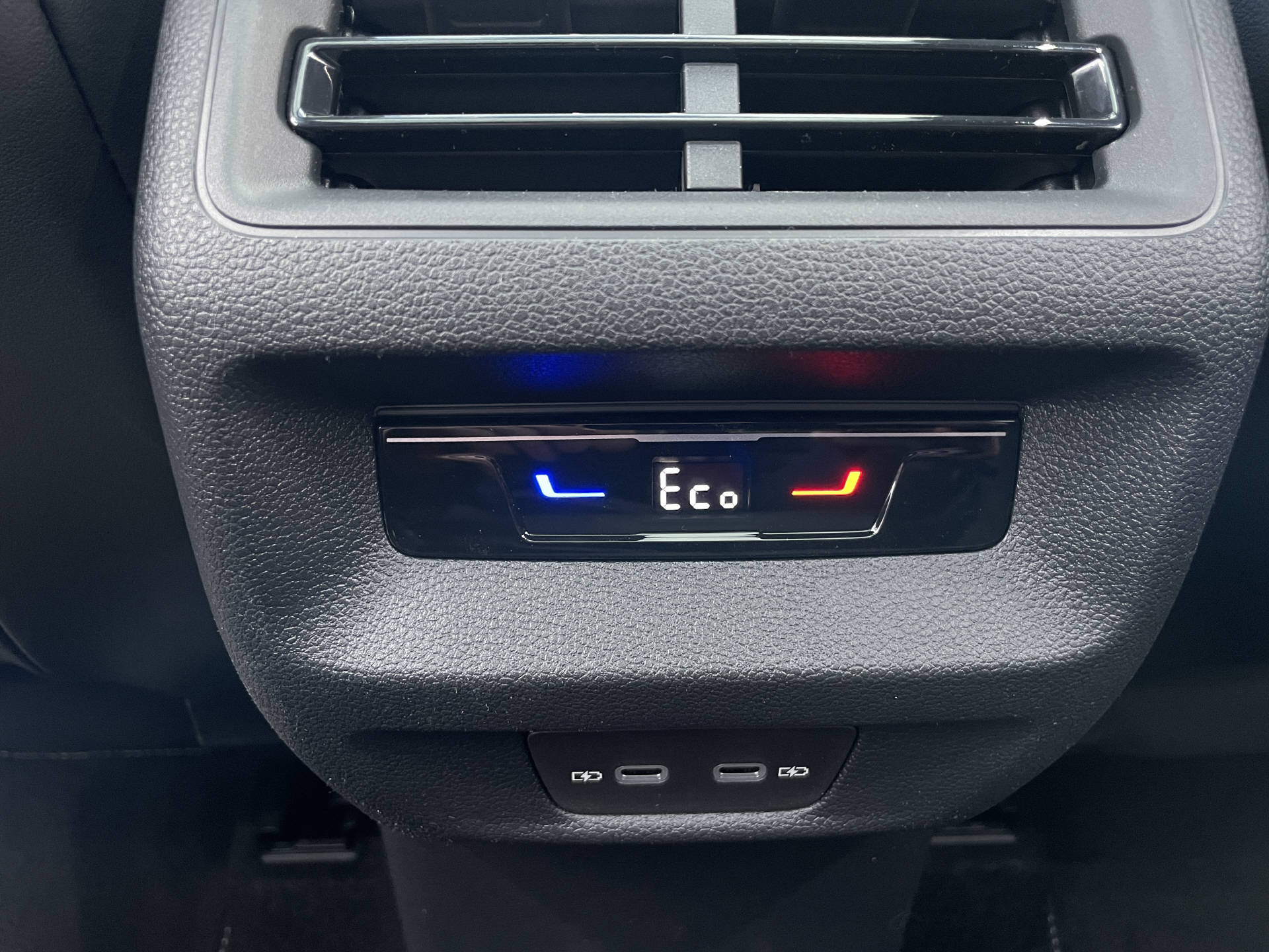 VW Tiguan 1.5 TSI PHEV R-Line DSG-image-22
