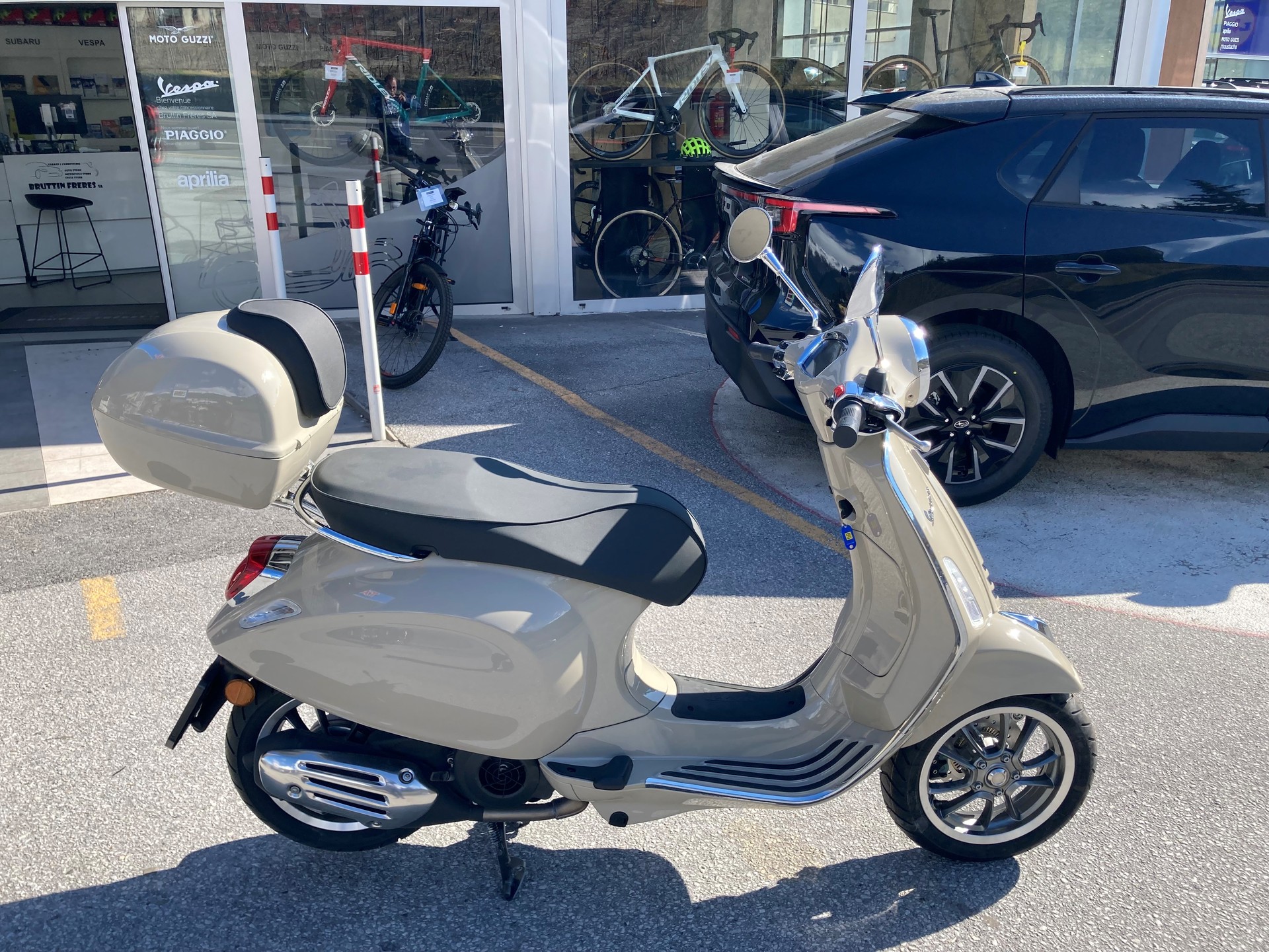 PIAGGIO Vespa 125 Primavera ABS-image-7