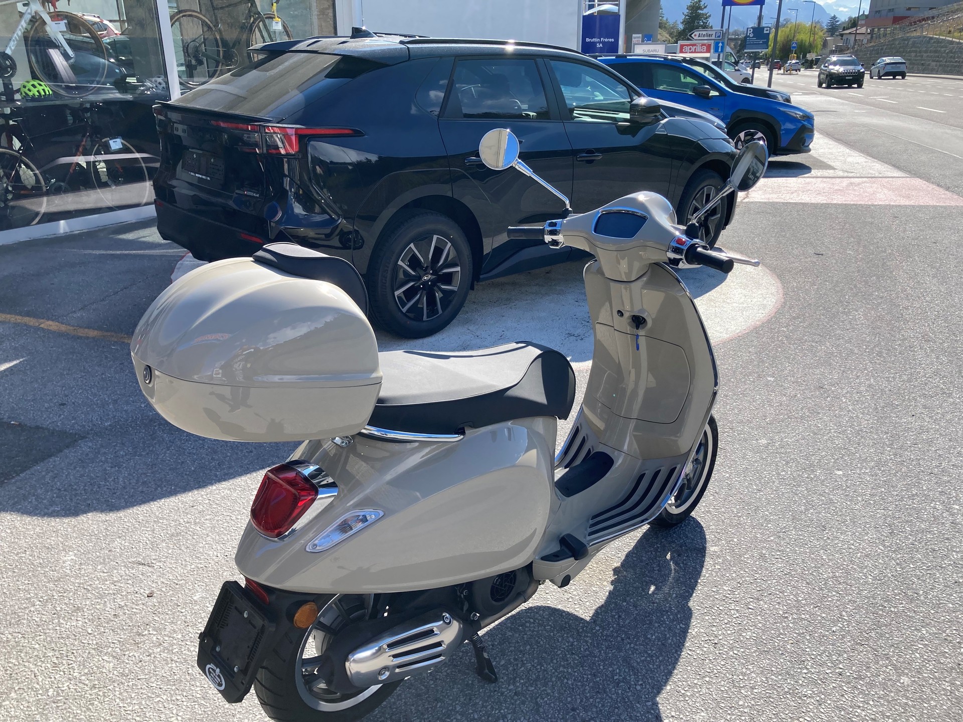 PIAGGIO Vespa 125 Primavera ABS-image-8