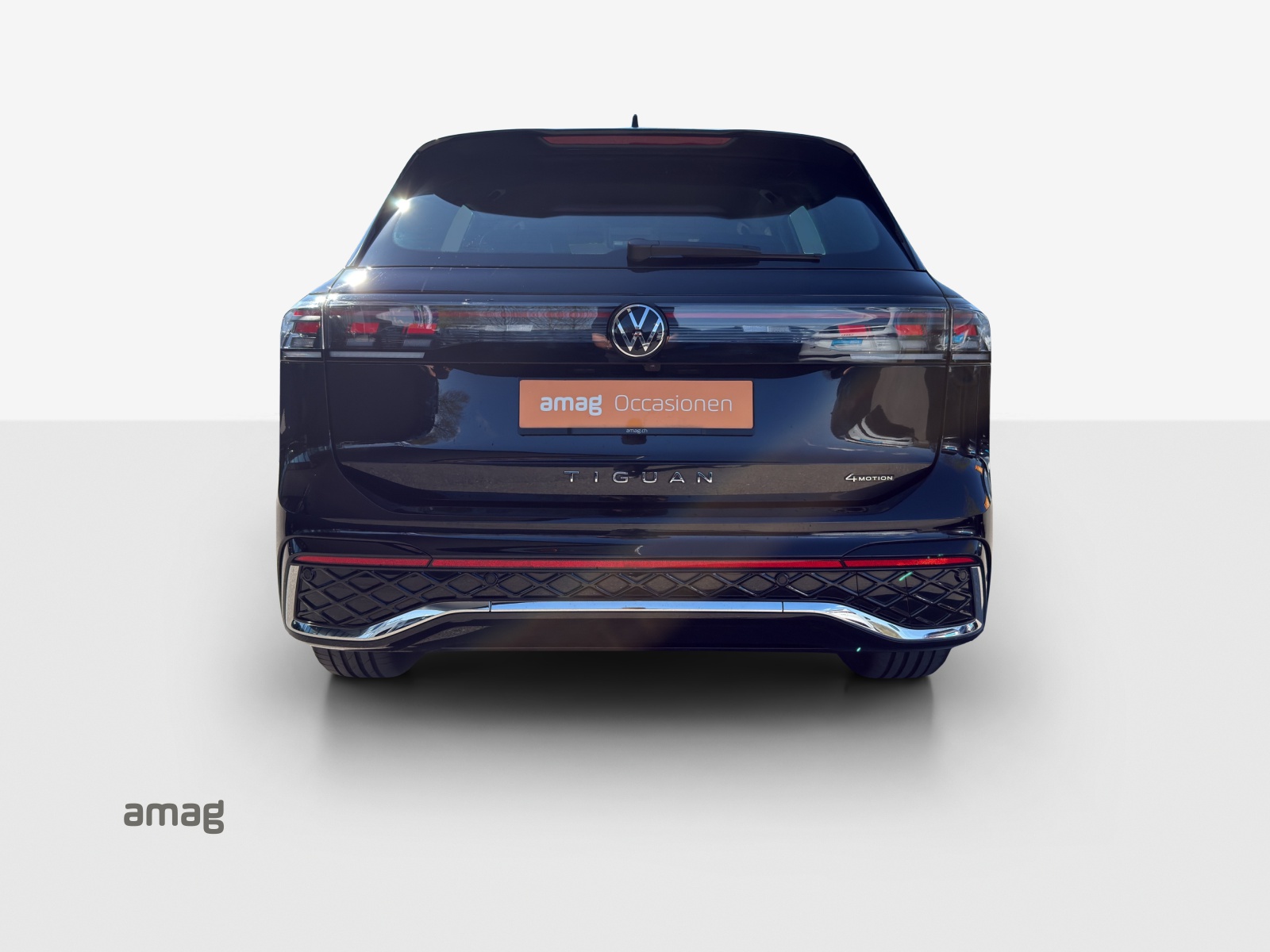 VW Tiguan 2.0 TDI SCR R-Line 4Motion DSG-image-3