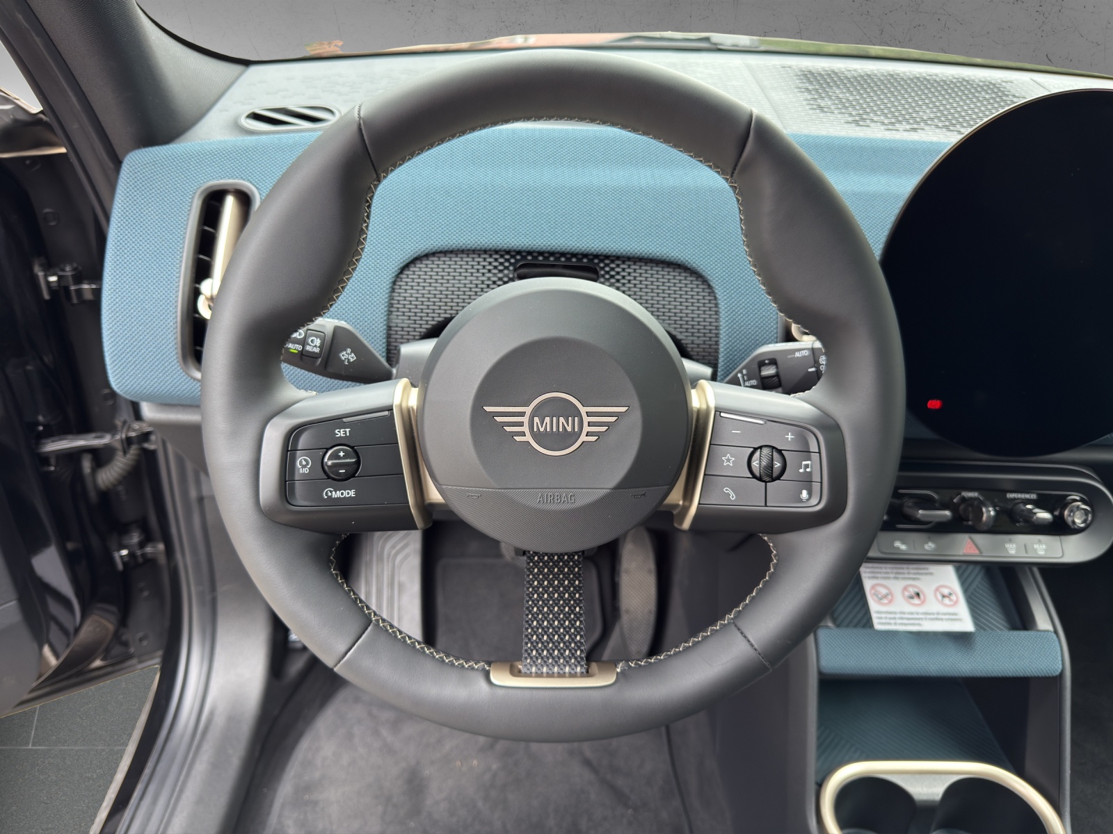 MINI Countryman SE ALL 4-image-12