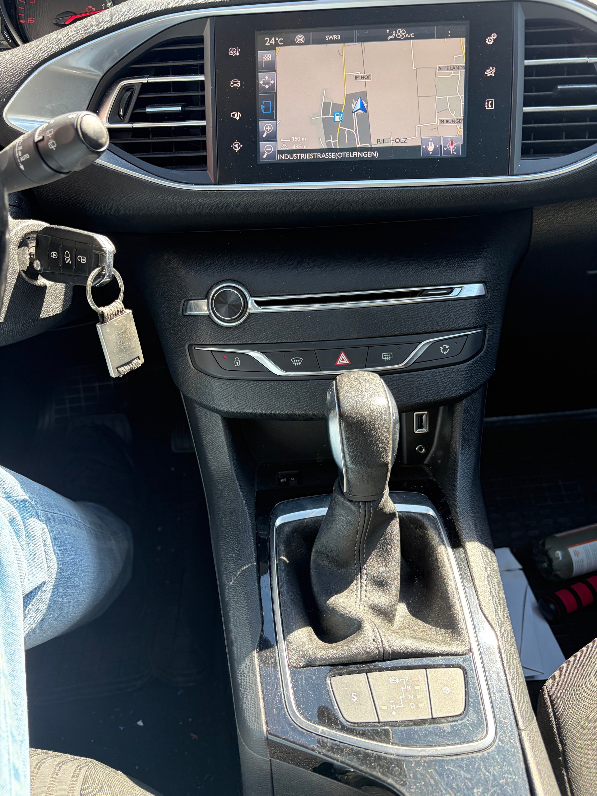 PEUGEOT 308 1.6 BlueHDI Active Automatic-image-8