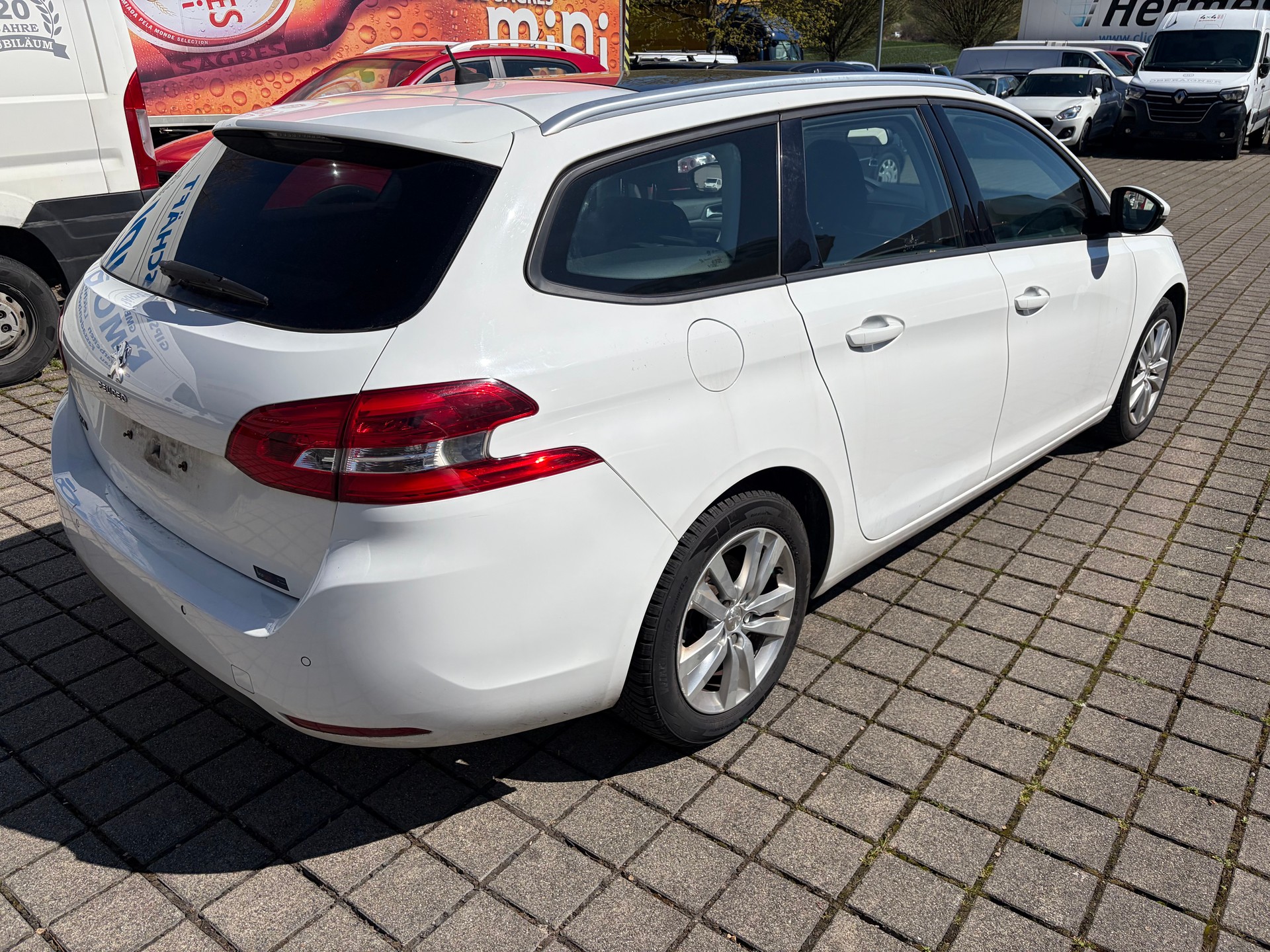 PEUGEOT 308 1.6 BlueHDI Active Automatic-image-4