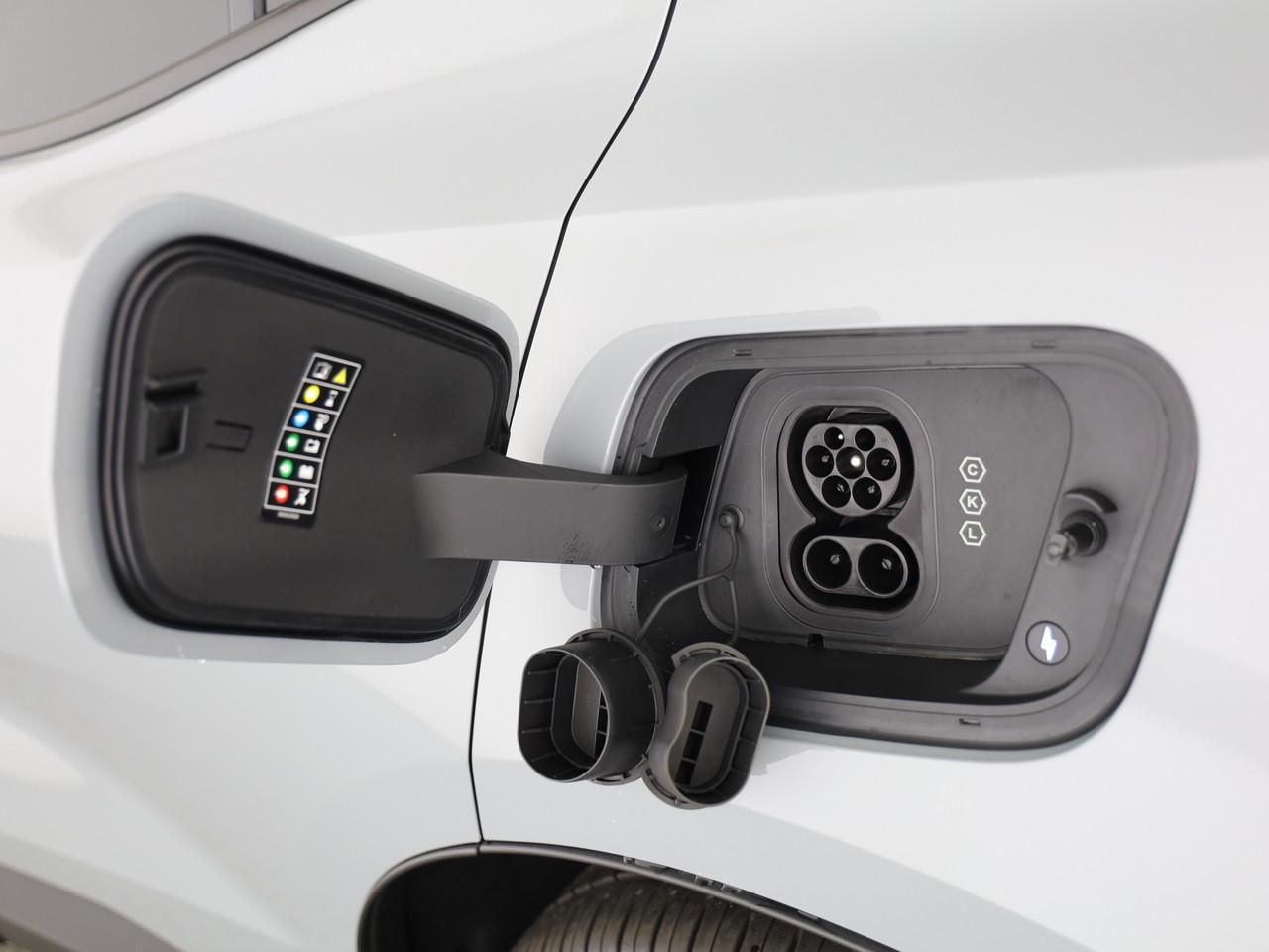 VOLVO EX30 E60 Twin Ultra Performance AWD-image-19