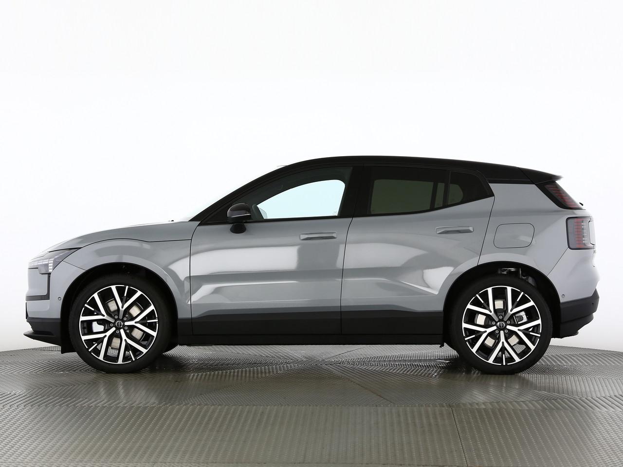 VOLVO EX30 E60 Twin Ultra Performance AWD-image-2