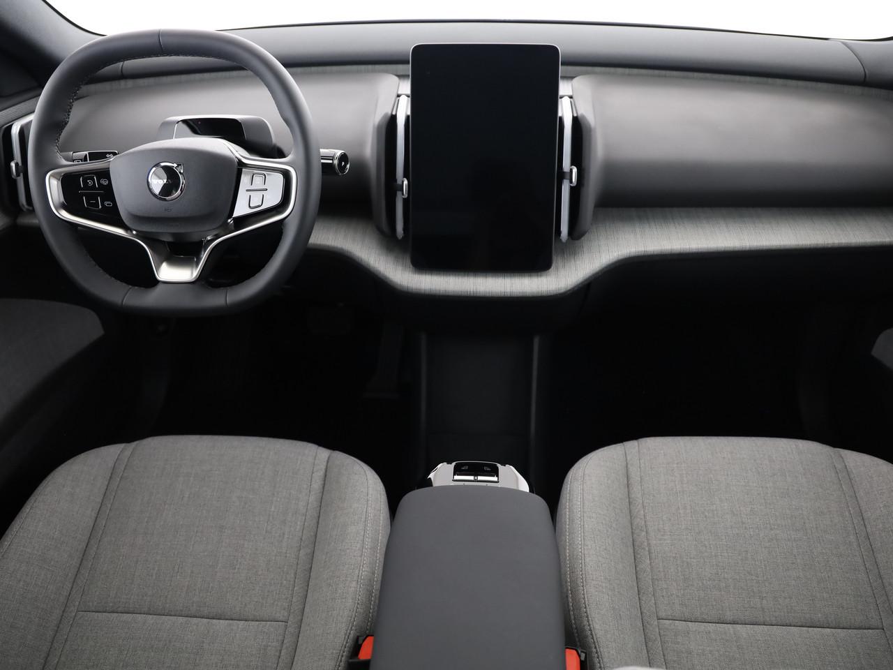 VOLVO EX30 E60 Twin Ultra Performance AWD-image-15