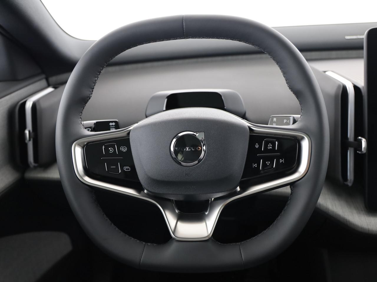 VOLVO EX30 E60 Twin Ultra Performance AWD-image-16