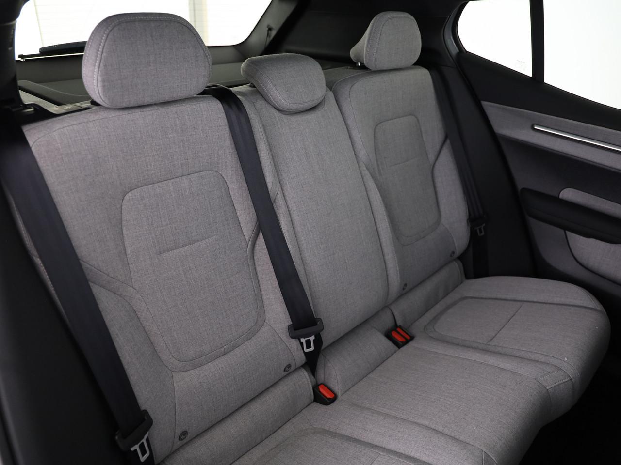 VOLVO EX30 E60 Twin Ultra Performance AWD-image-14