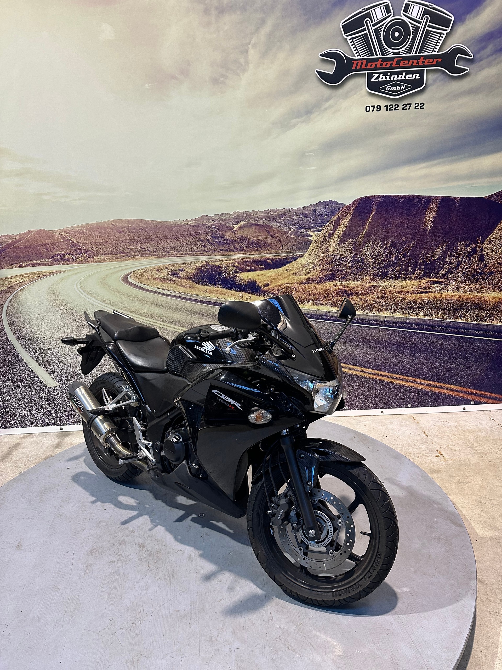 HONDA CBR 250 RA mit Sportauspuff-showroom-element-1