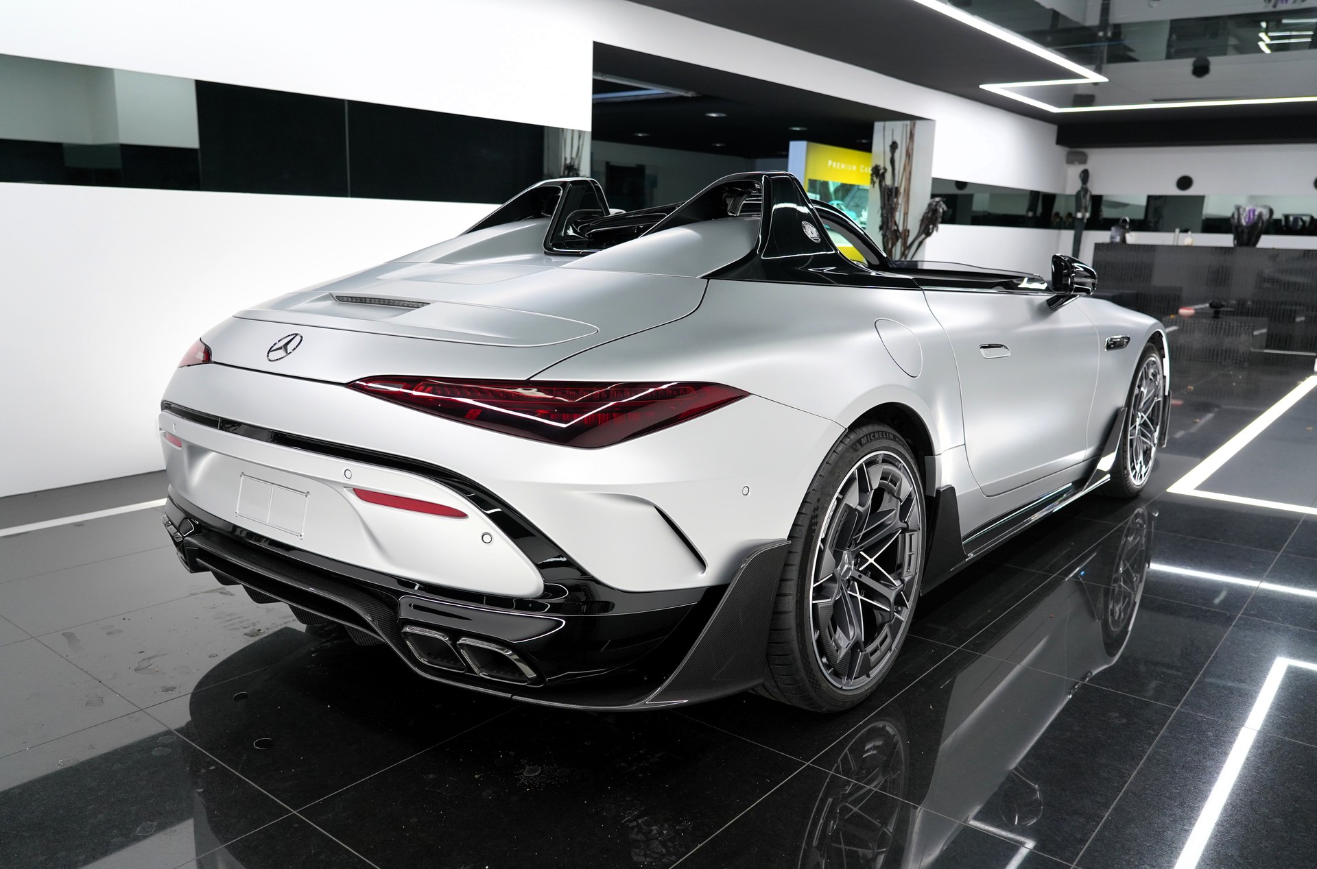 MERCEDES-BENZ Pure Speed-image-3