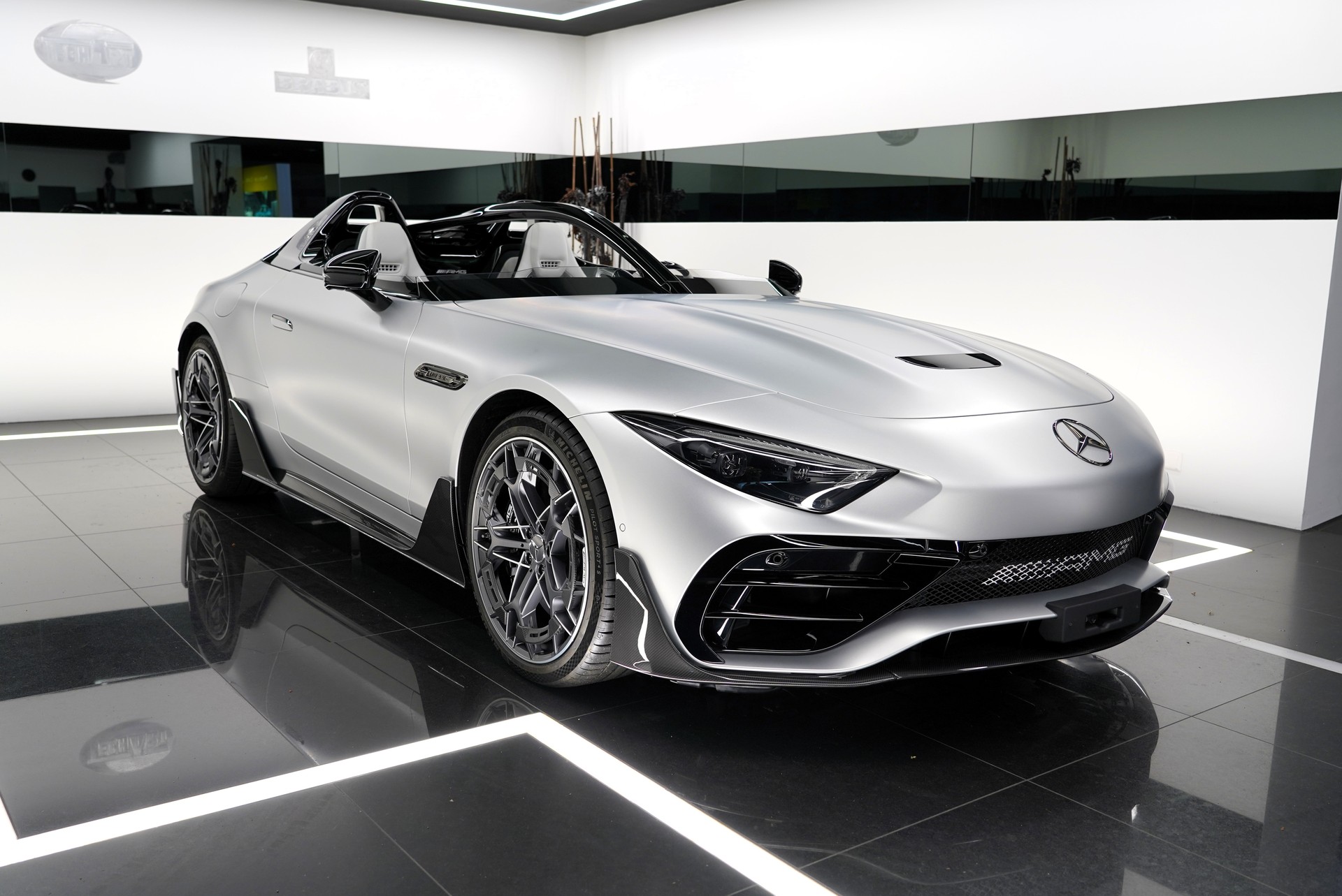 MERCEDES-BENZ Pure Speed-image-1
