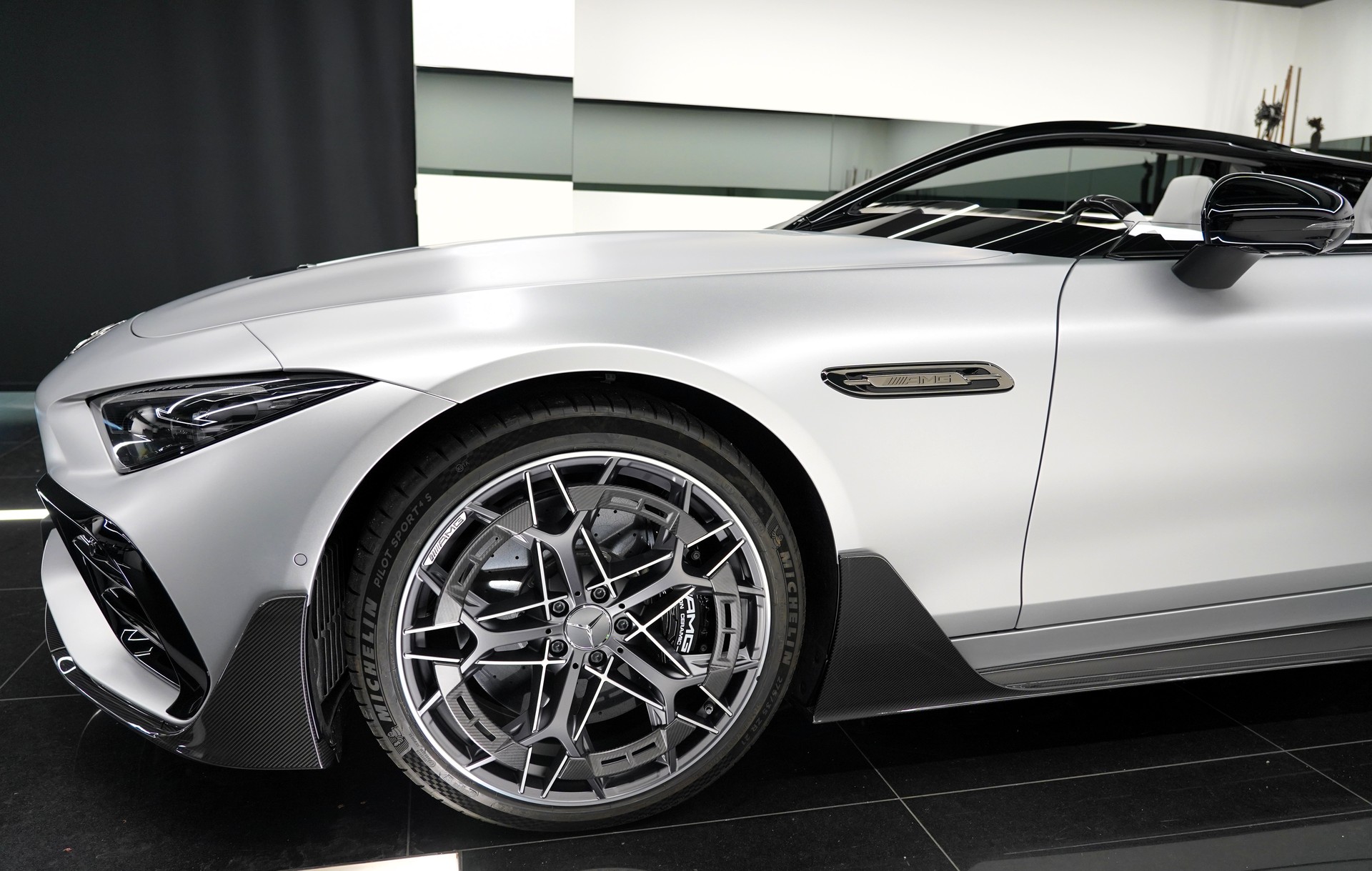 MERCEDES-BENZ Pure Speed-image-5