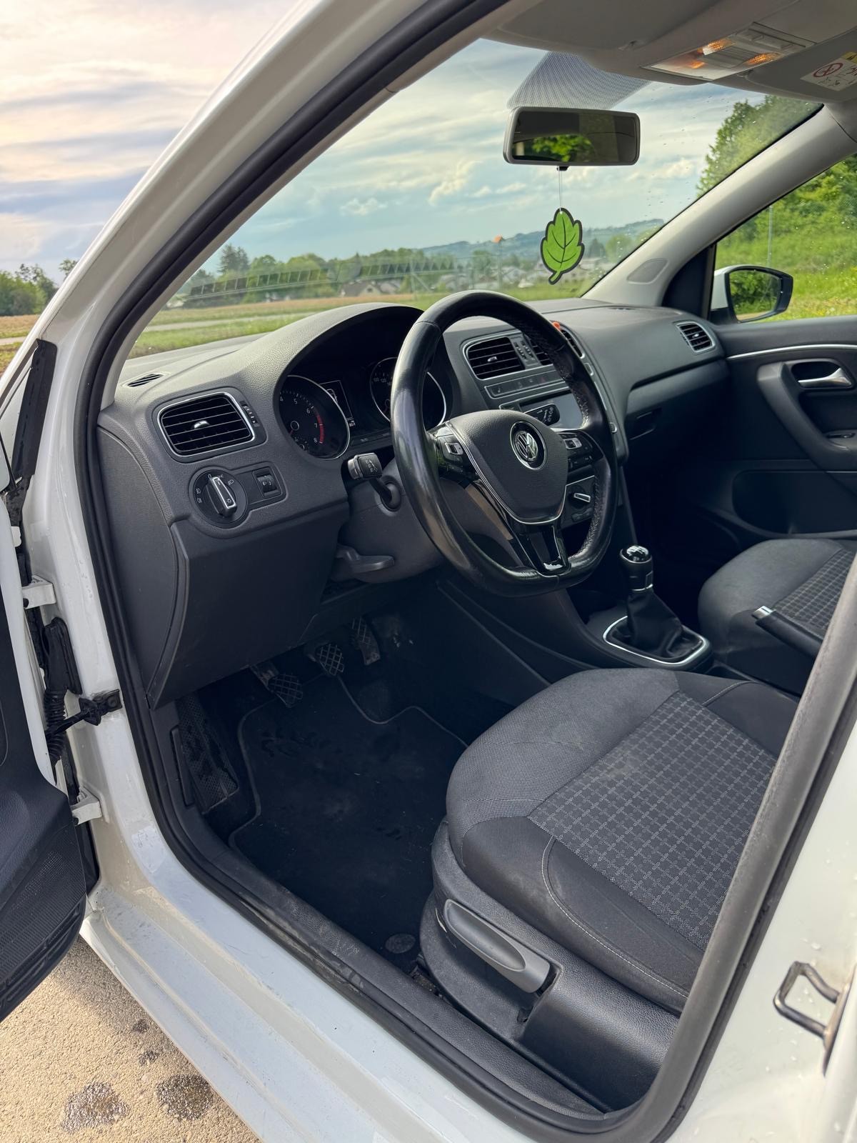VW Polo 1.2 TSI BMT Comfortline-image-9