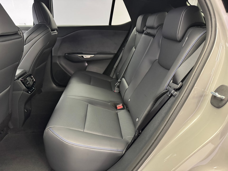 RZ 550e F Sport Direct4
