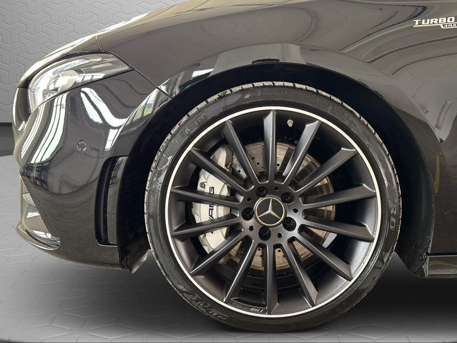 MERCEDES-BENZ A 35 AMG 4Matic Speedshift-image-8