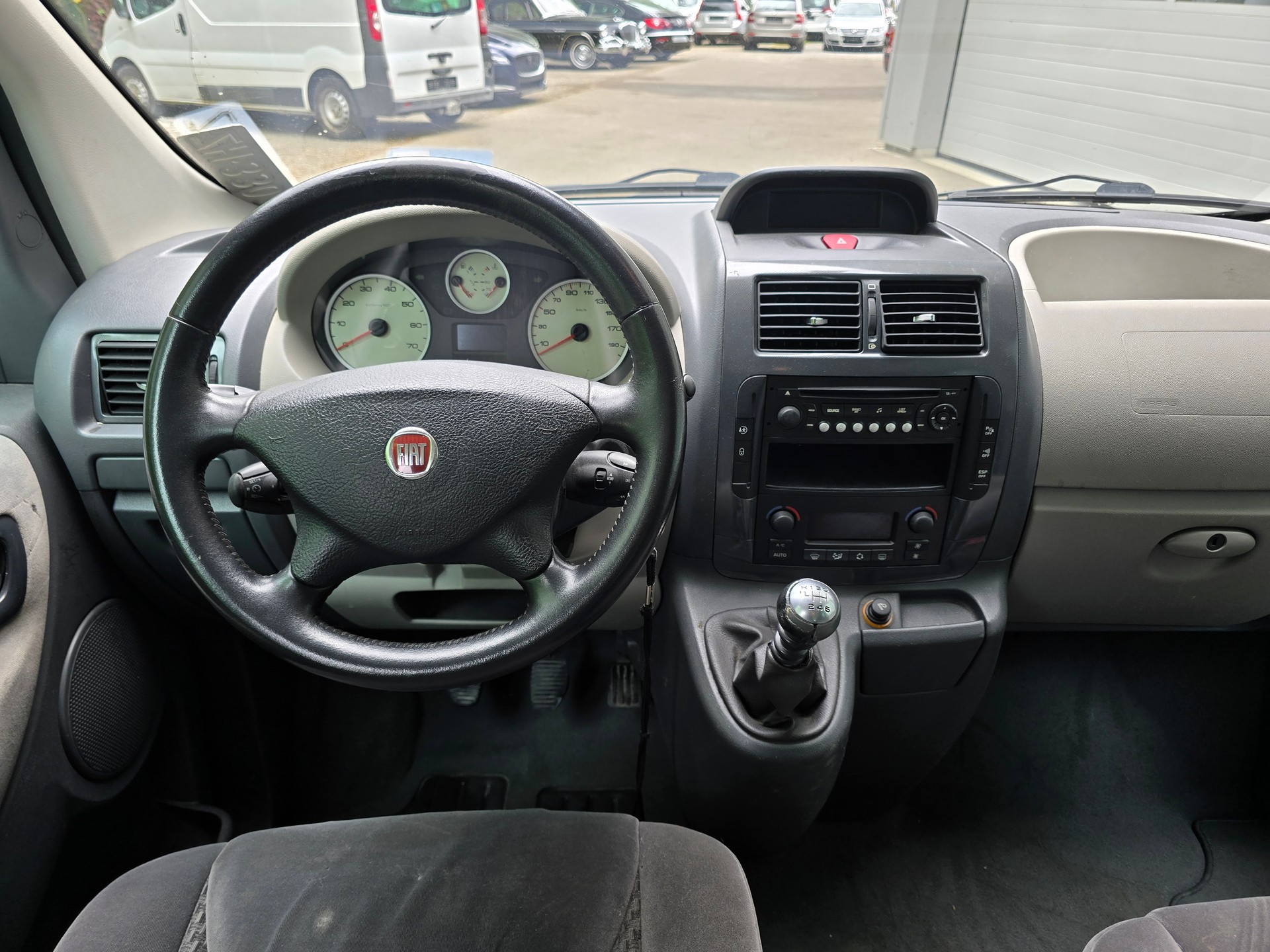 FIAT Scudo 2.0 JTD Panorama Executive-image-13