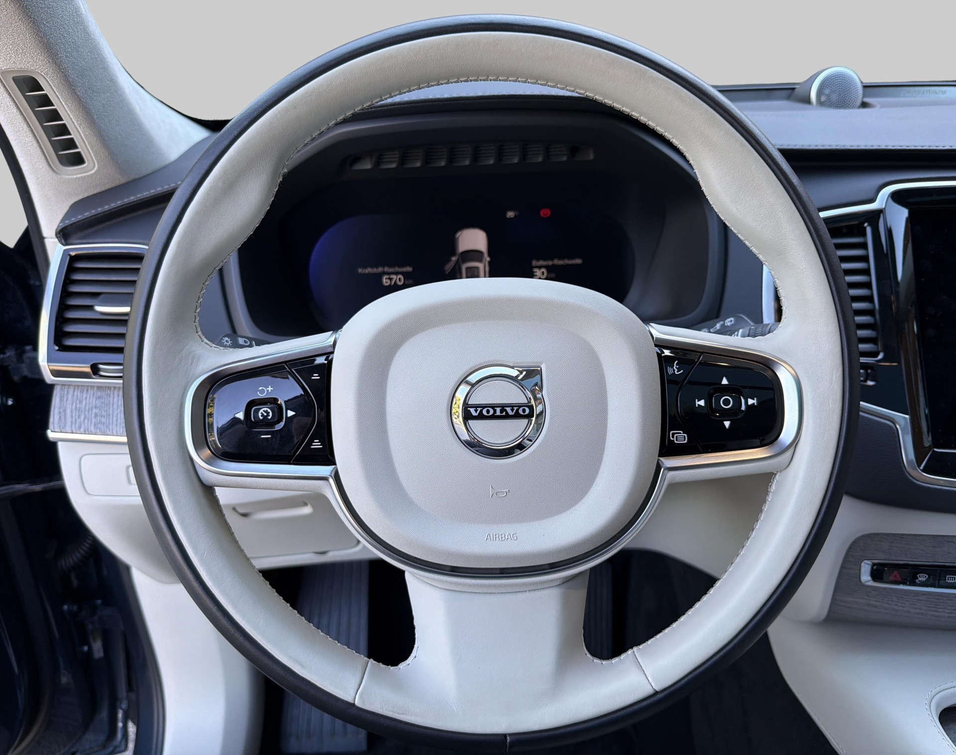 VOLVO XC90 2.0 T8 TE Ultimate Bright-image-10