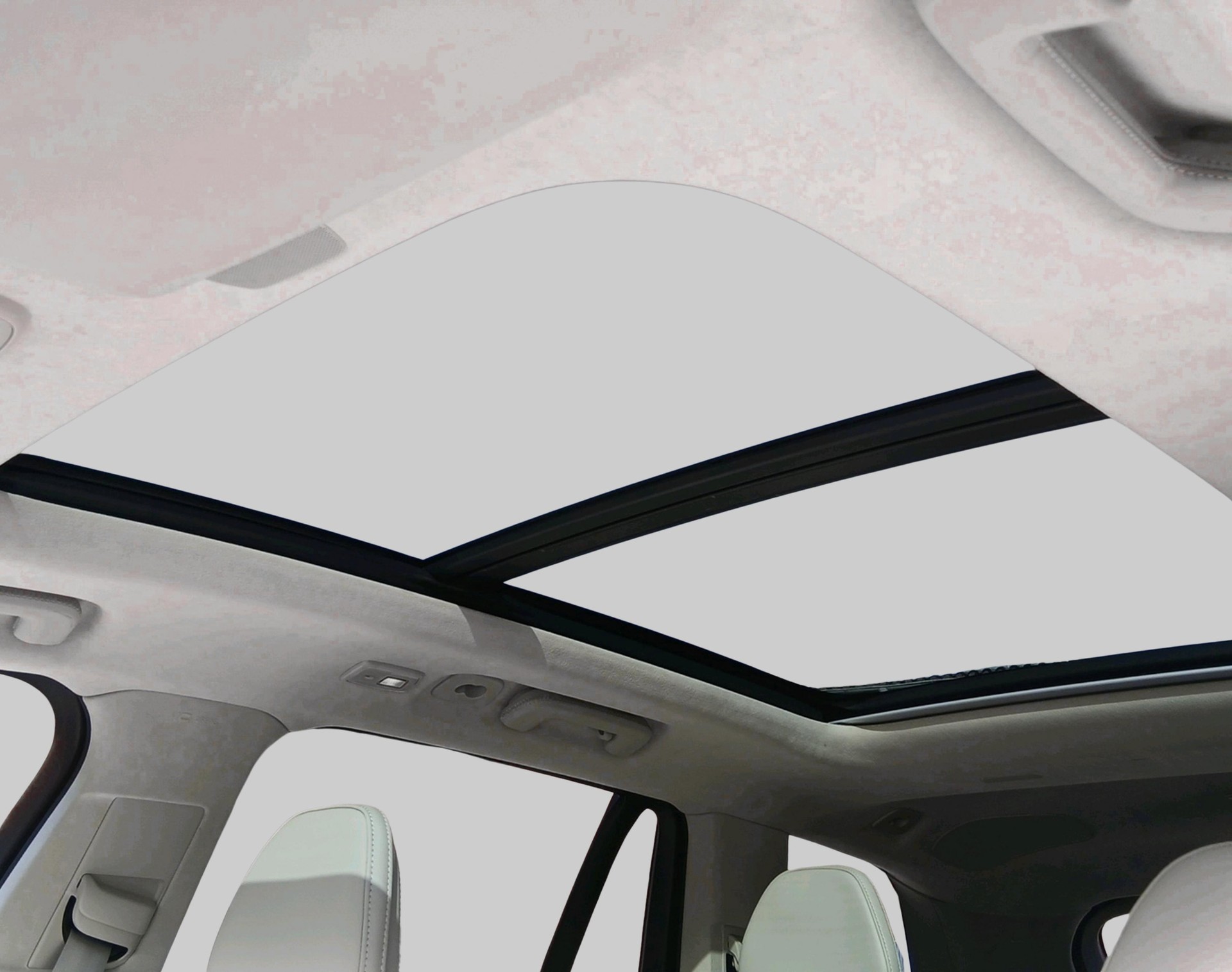 VOLVO XC90 2.0 T8 TE Ultimate Bright-image-16