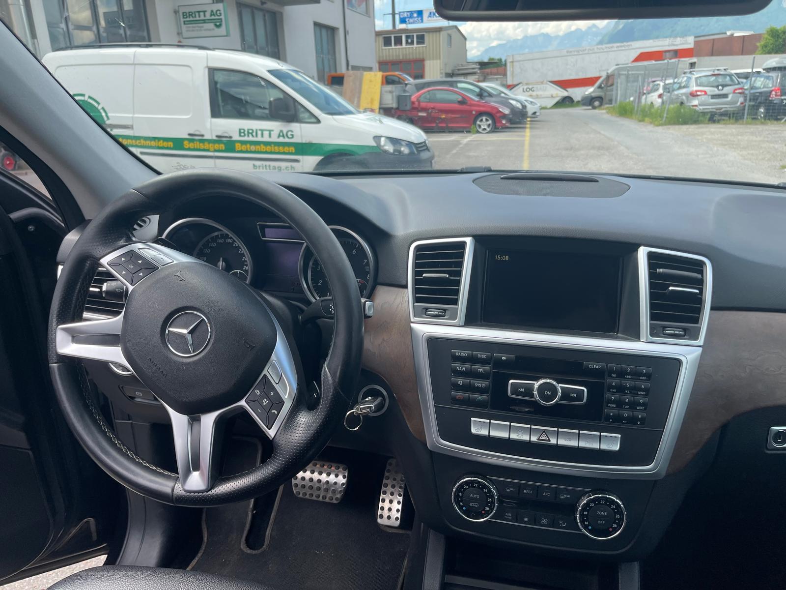 MERCEDES-BENZ ML 350 BlueEfficiency Edition 4Matic 7G-Tronic-image-9