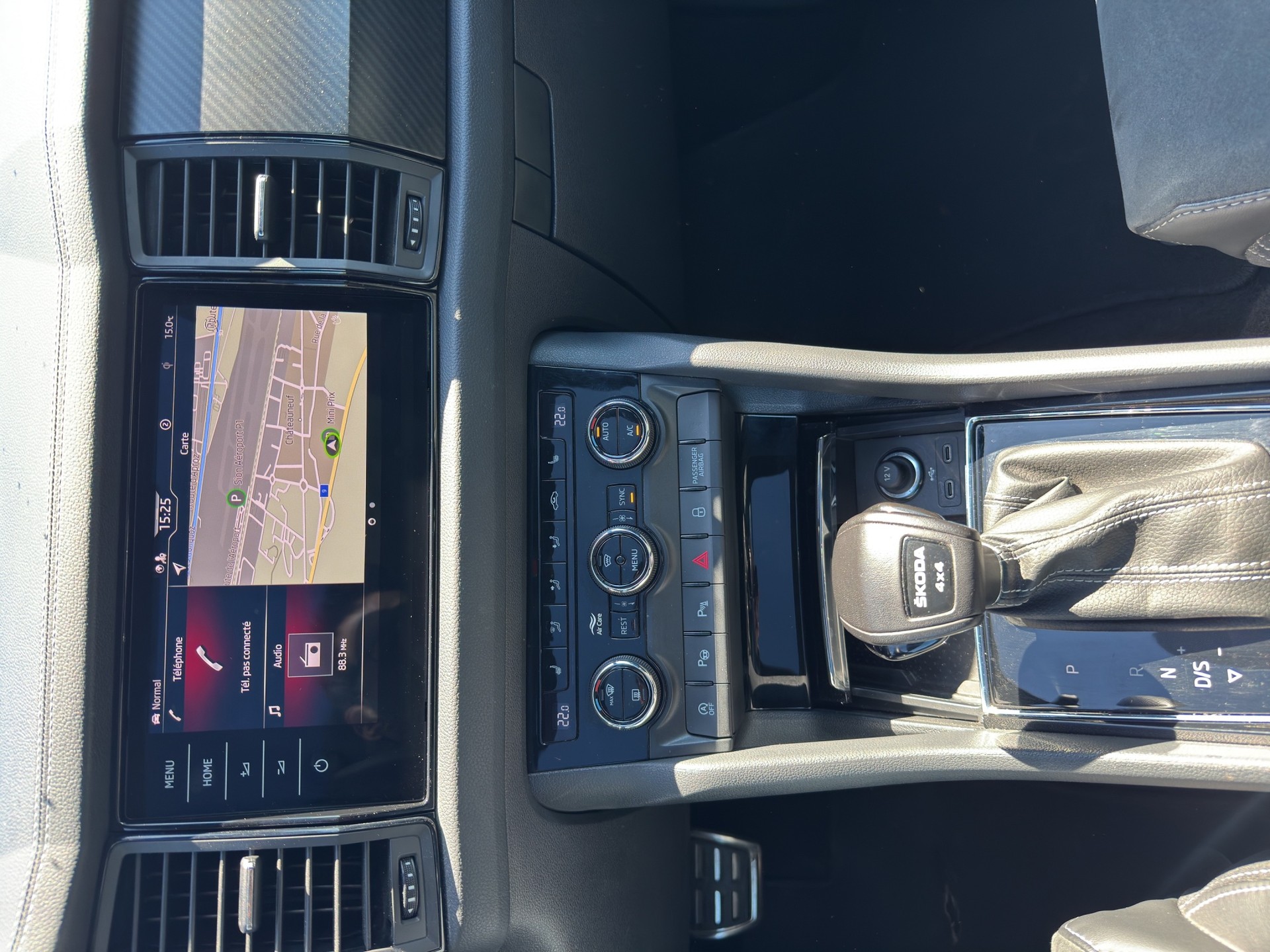SKODA Kodiaq 2.0 TSI 4x4 SportLine-image-13
