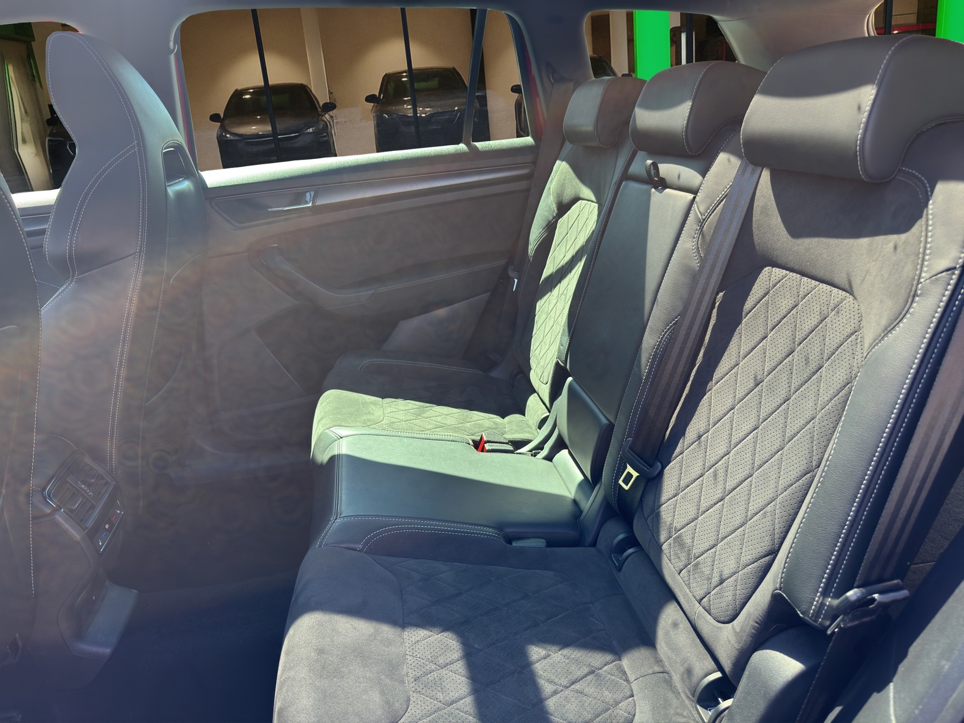 SKODA Kodiaq 2.0 TSI 4x4 SportLine-image-18