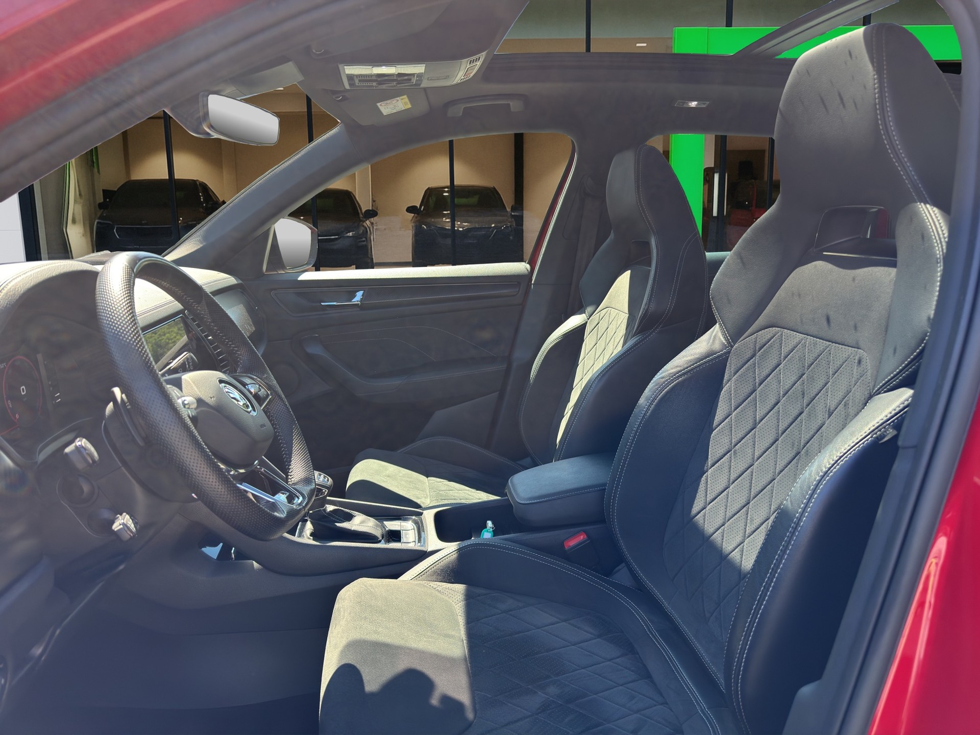 SKODA Kodiaq 2.0 TSI 4x4 SportLine-image-8