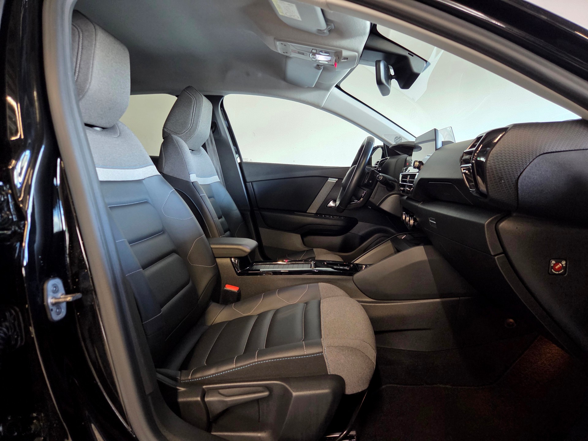 CITROEN C4 1.2 PureTech Shine-image-20